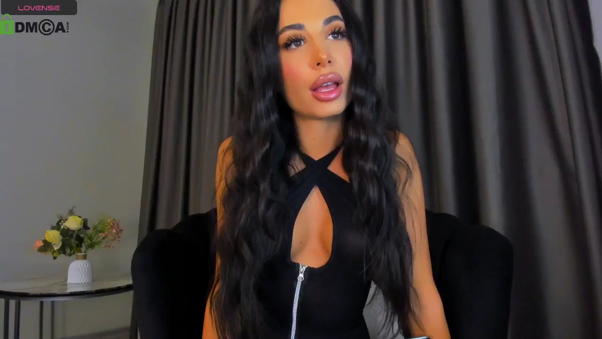 Gallery image thumbnail from QueenANNYA's myfreecams stream on, 06/24/2024, 18:30 image 9 of 20