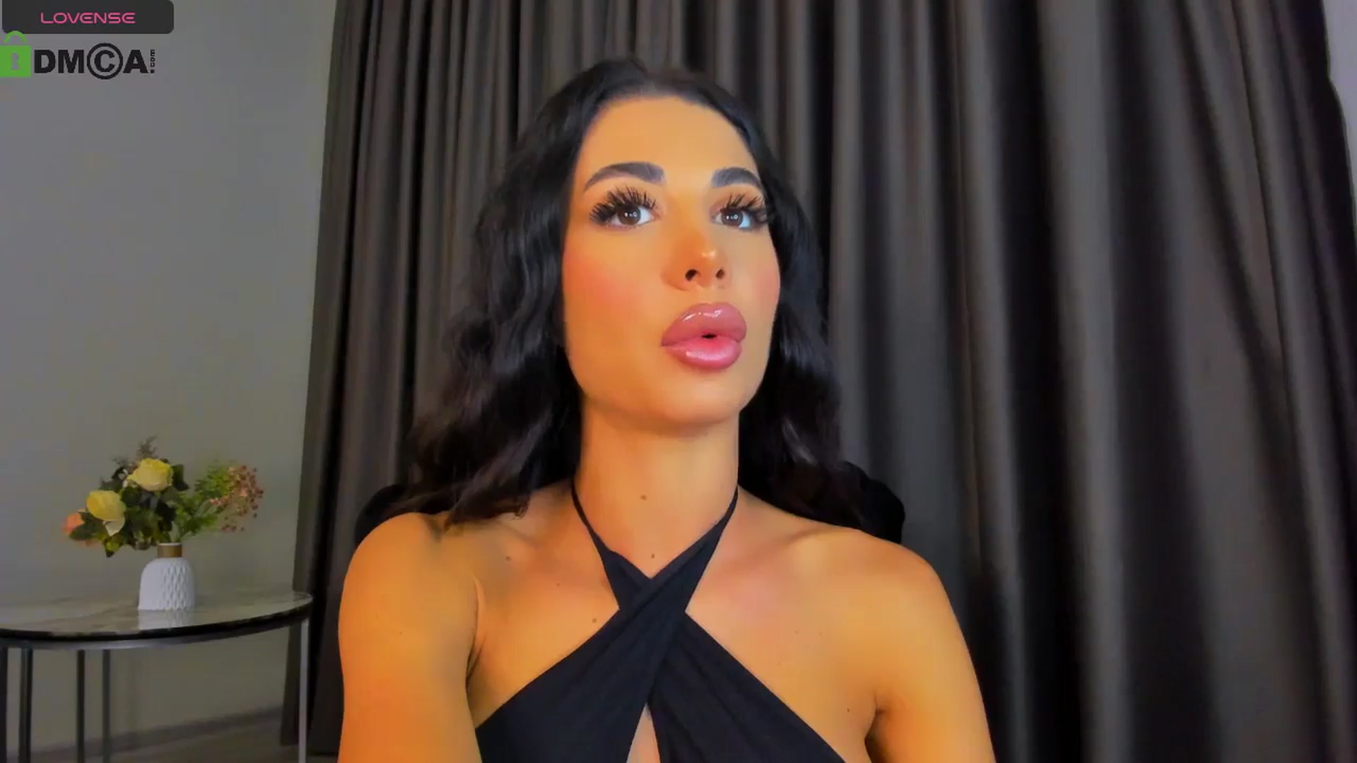 Gallery image thumbnail from QueenANNYA's myfreecams stream on, 06/24/2024, 18:53 image 13 of 20