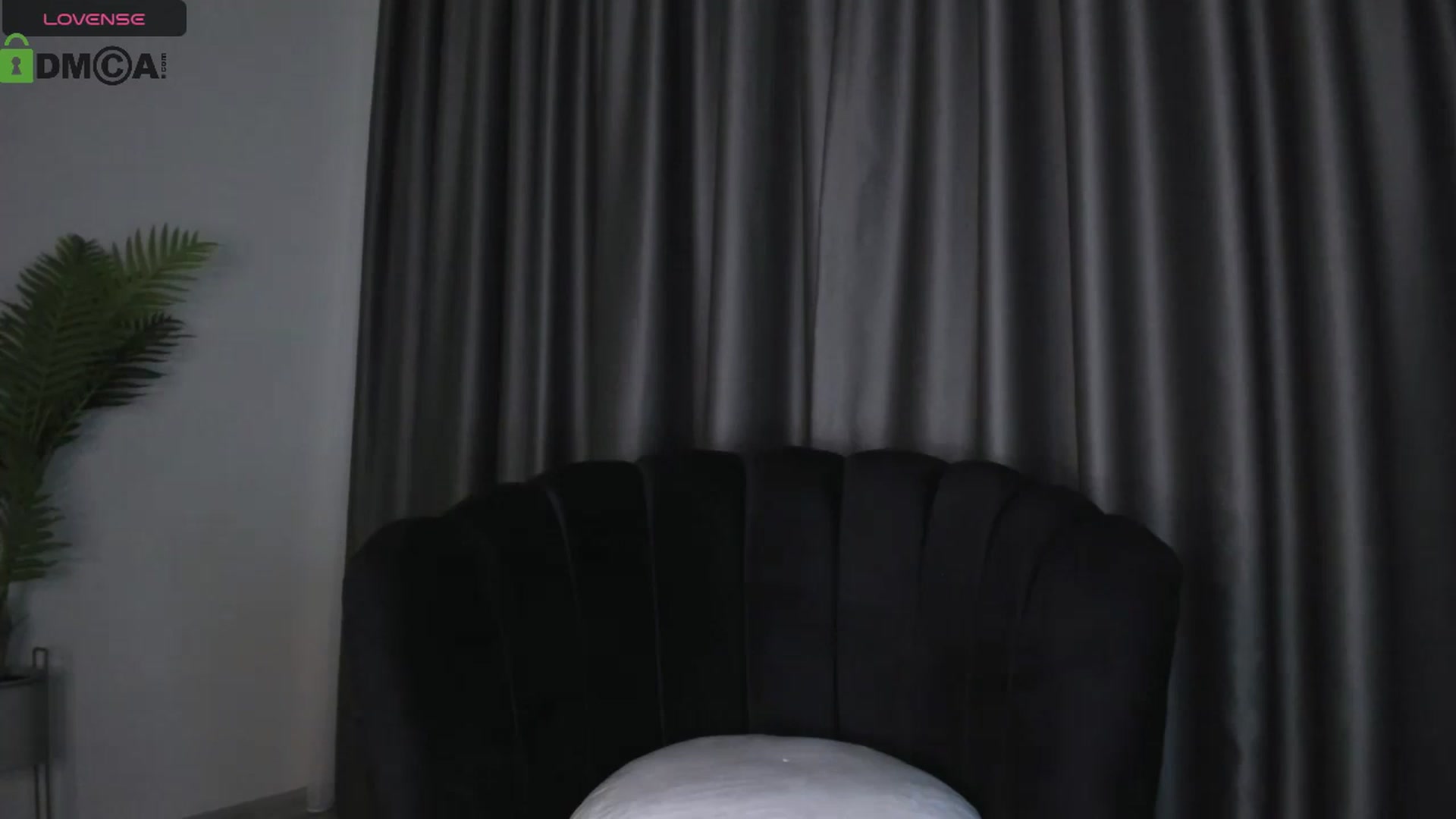 Gallery image thumbnail from QueenANNYA's myfreecams stream on, 07/01/2024, 18:41 image 19 of 20
