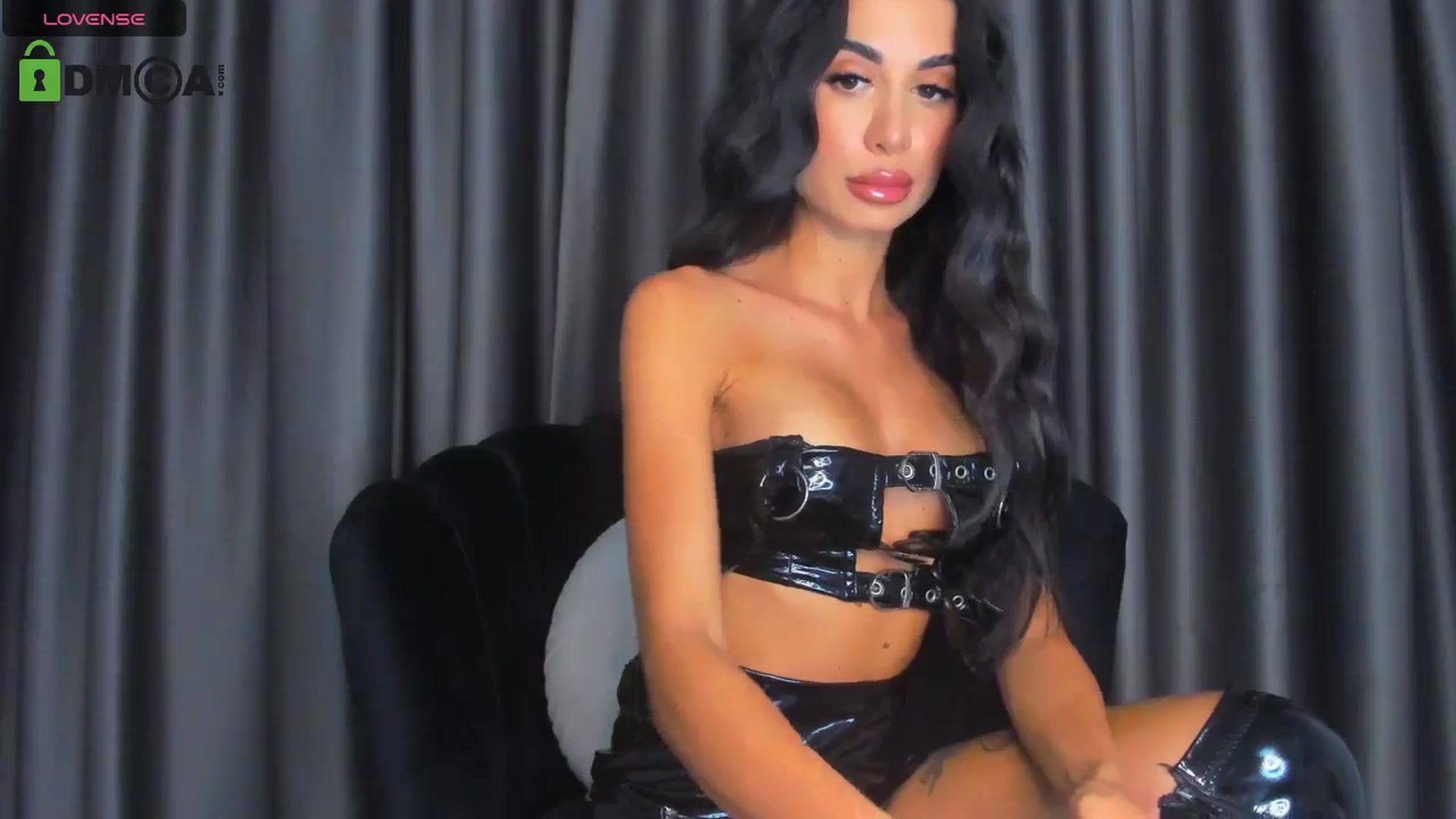 Gallery image thumbnail from QueenANNYA's myfreecams stream on, 07/17/2024, 18:23 image 19 of 20