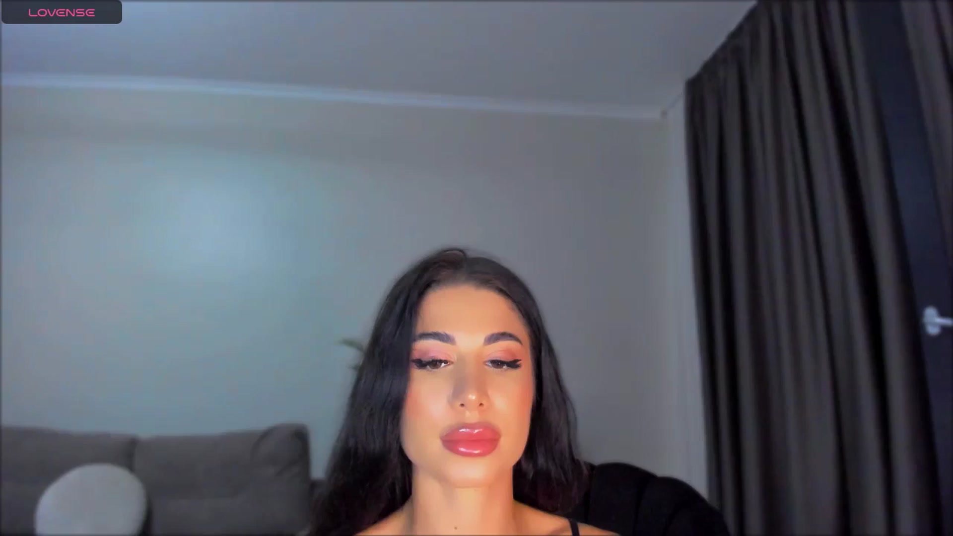 Gallery image thumbnail from QueenANNYA's myfreecams stream on, 07/24/2024, 16:30 image 19 of 20