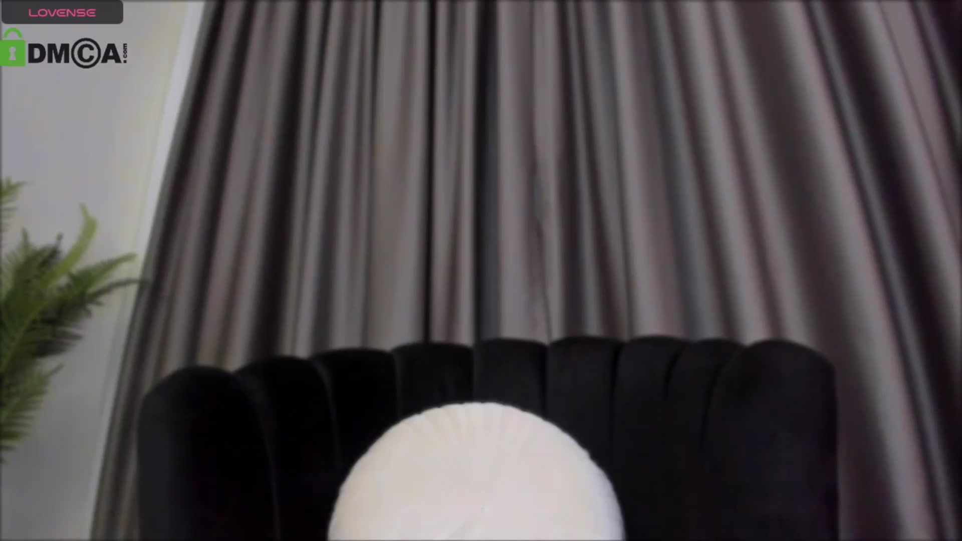 Gallery image thumbnail from QueenANNYA's myfreecams stream on, 08/16/2024, 16:38 image 14 of 20