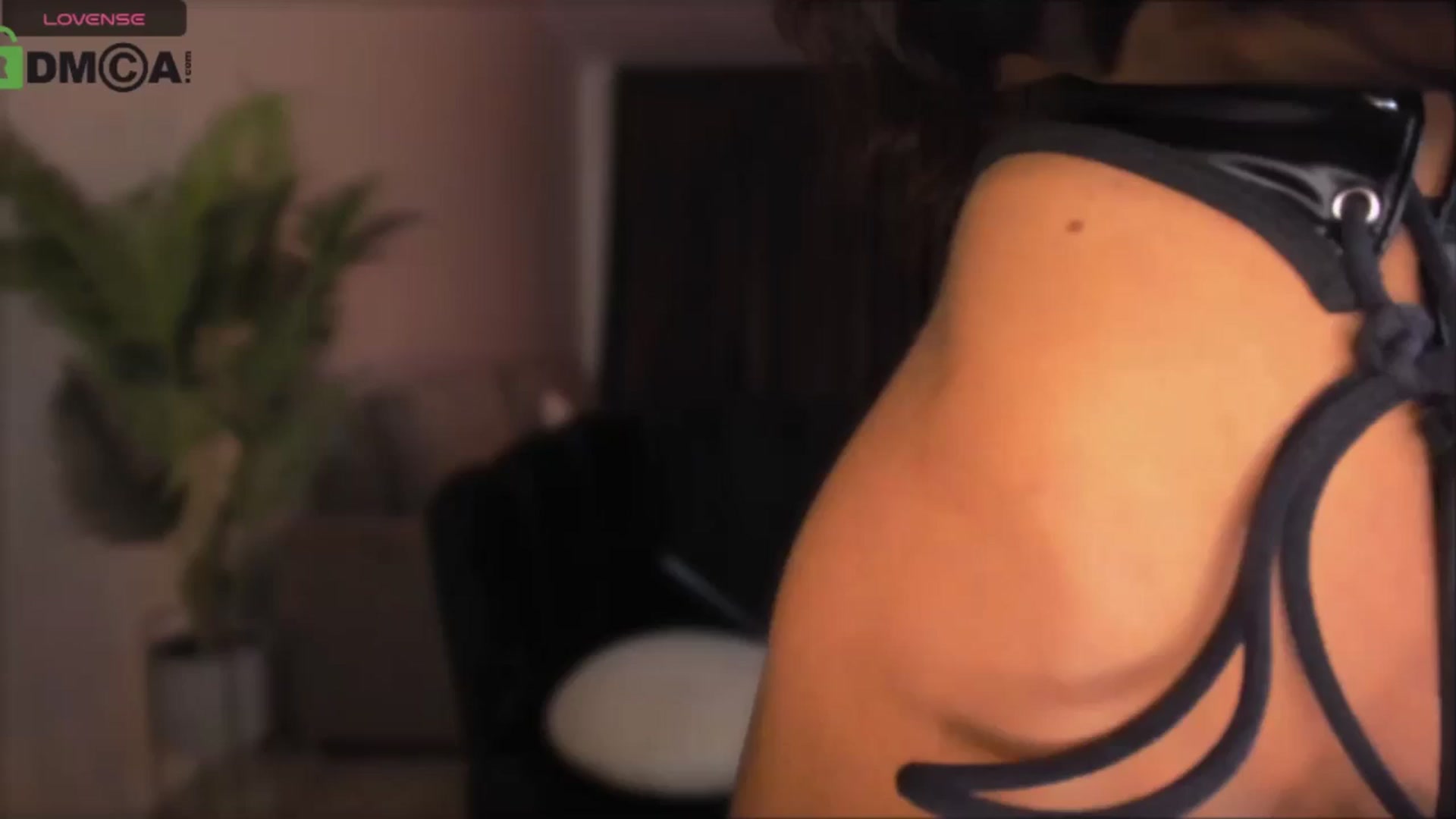 Gallery image thumbnail from QueenANNYA's myfreecams stream on, 09/03/2024, 17:44 image 16 of 20