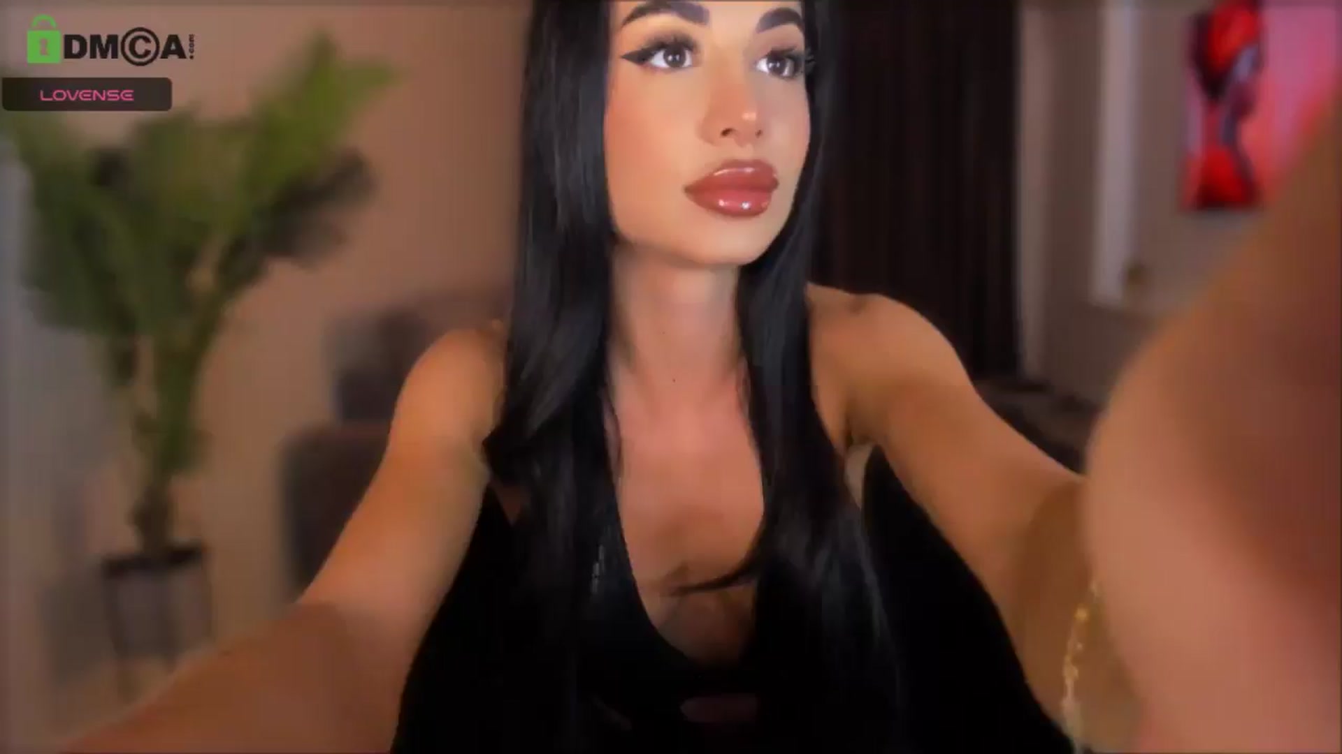 Gallery image thumbnail from QueenANNYA's myfreecams stream on, 09/27/2024, 16:24 image 15 of 20