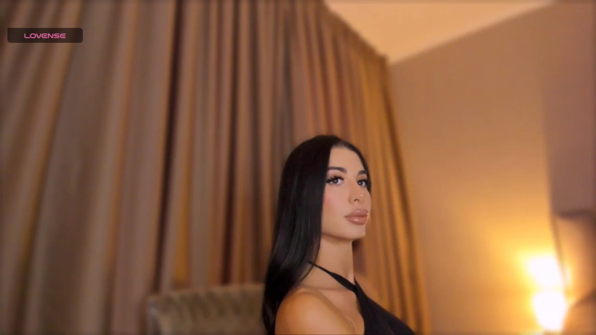 Gallery image thumbnail from QueenANNYA's myfreecams stream on, 10/26/2024, 11:52 image 18 of 20
