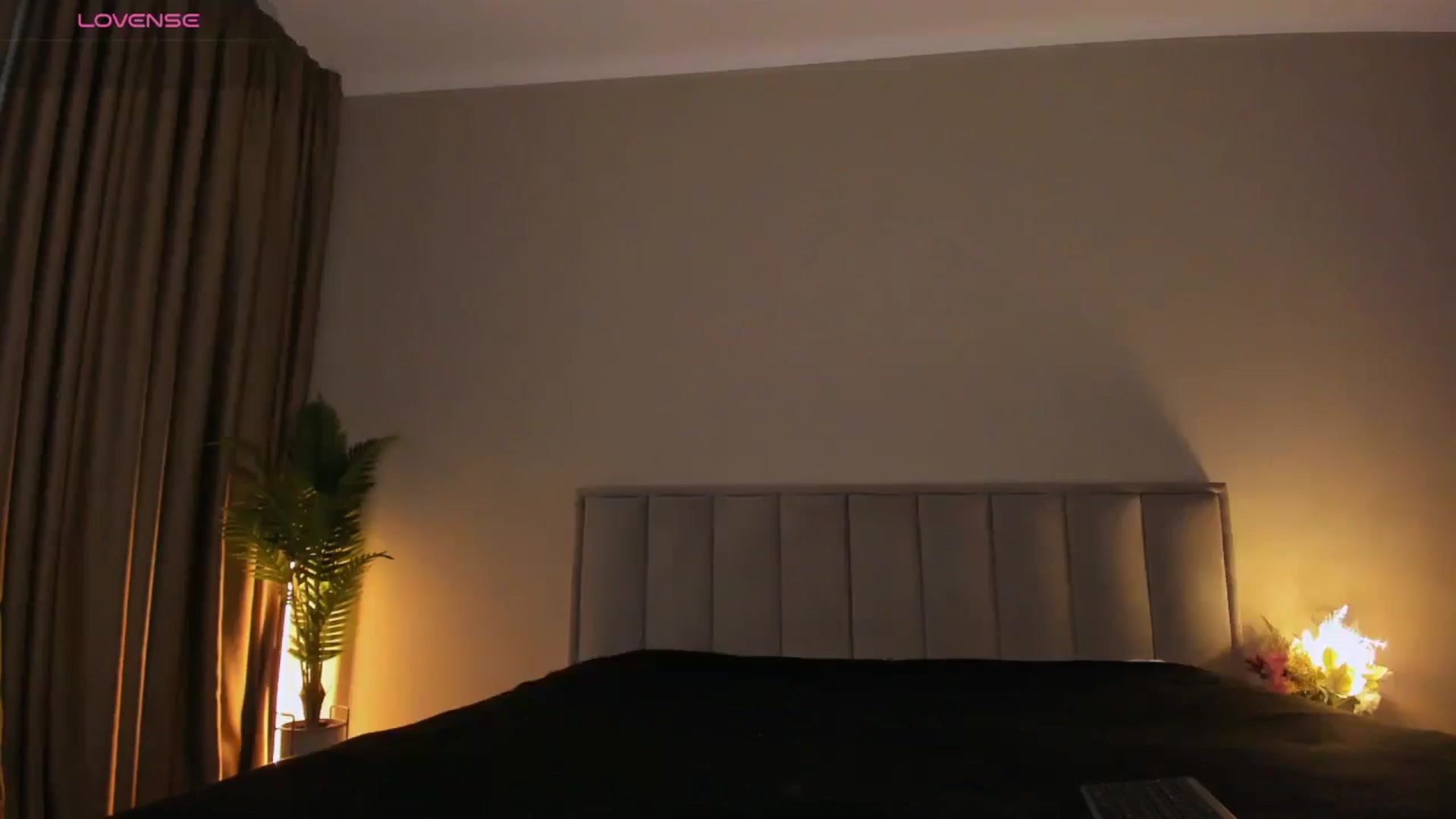 Gallery image thumbnail from QueenANNYA's myfreecams stream on, 03/10/2025, 16:41 image 11 of 20