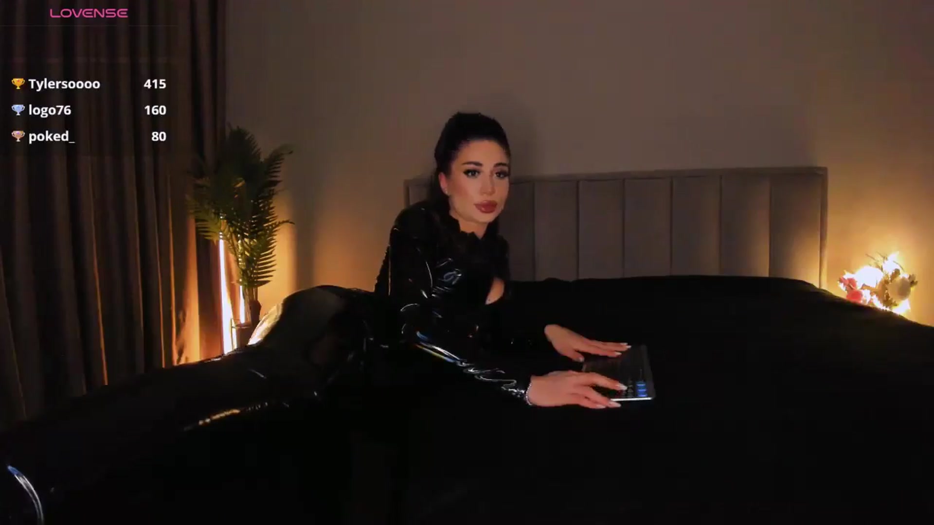 Gallery image thumbnail from QueenANNYA's myfreecams stream on, 03/11/2025, 19:05 image 7 of 20
