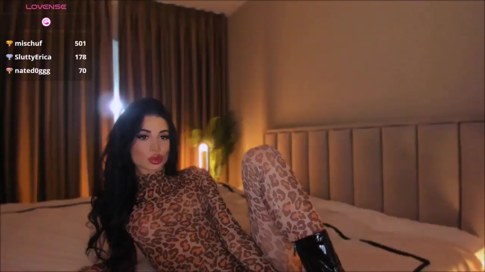 Gallery image thumbnail from QueenANNYA's myfreecams stream on, 03/12/2025, 17:46 image 9 of 20