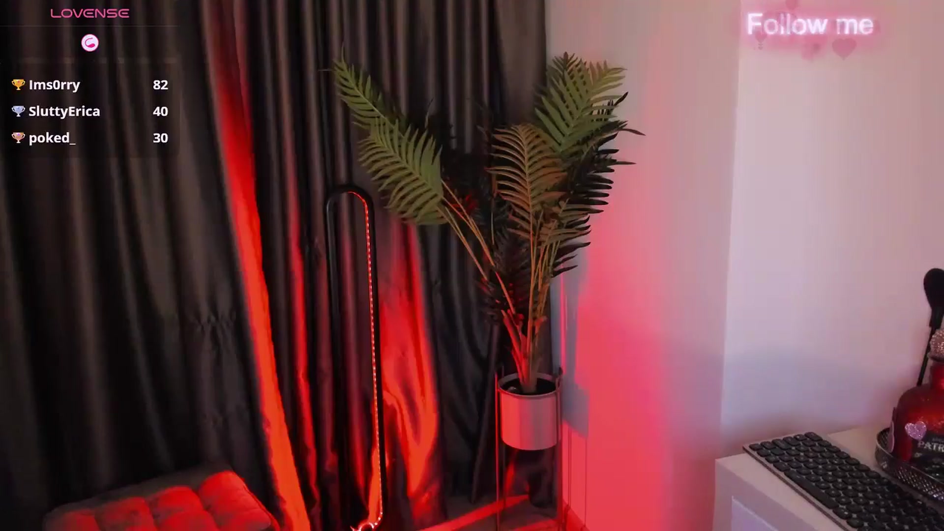 Gallery image thumbnail from QueenANNYA's myfreecams stream on, 03/20/2025, 16:27 image 15 of 20