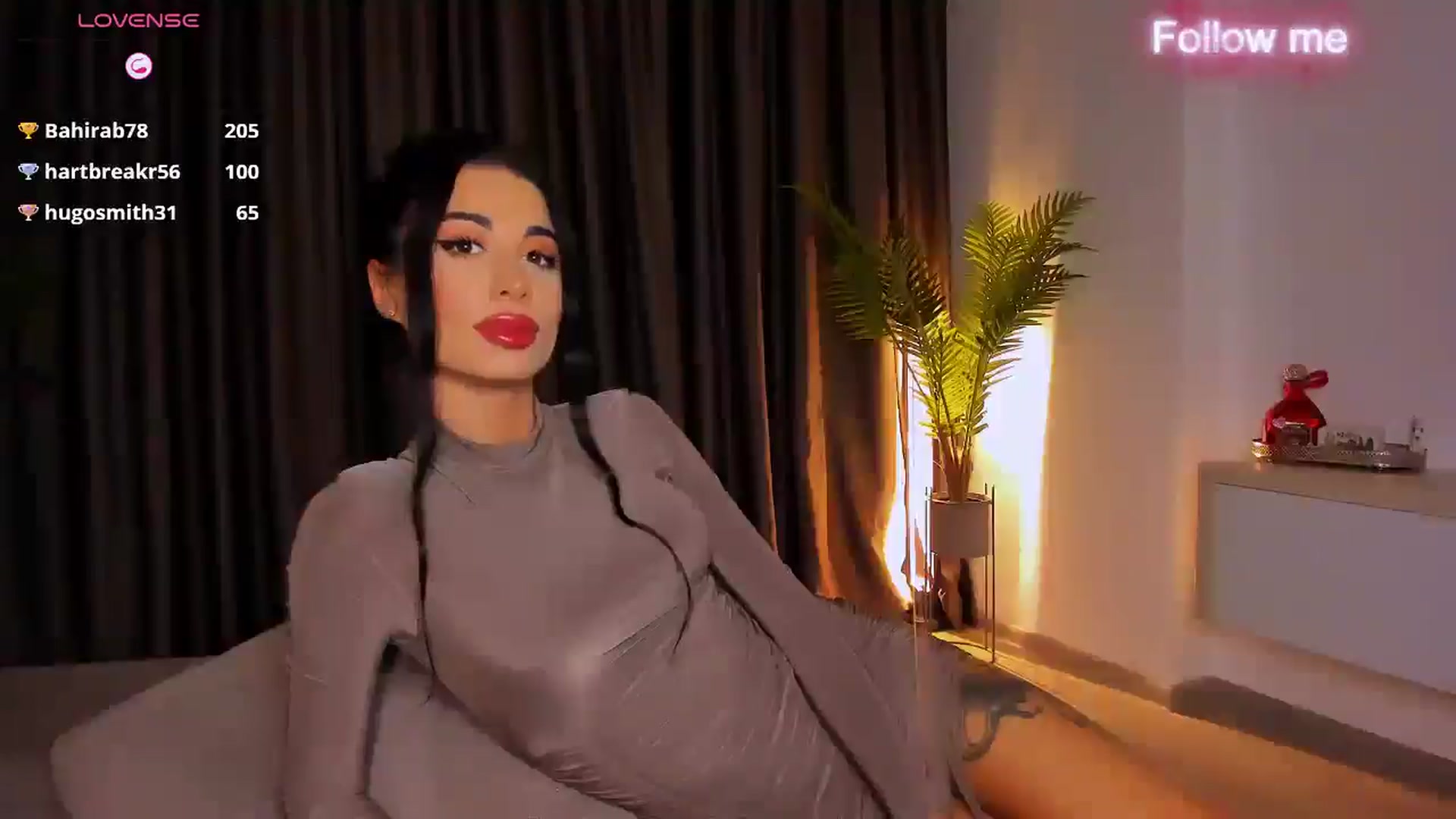 Gallery image thumbnail from QueenANNYA's myfreecams stream on, 03/25/2025, 20:07 image 18 of 20