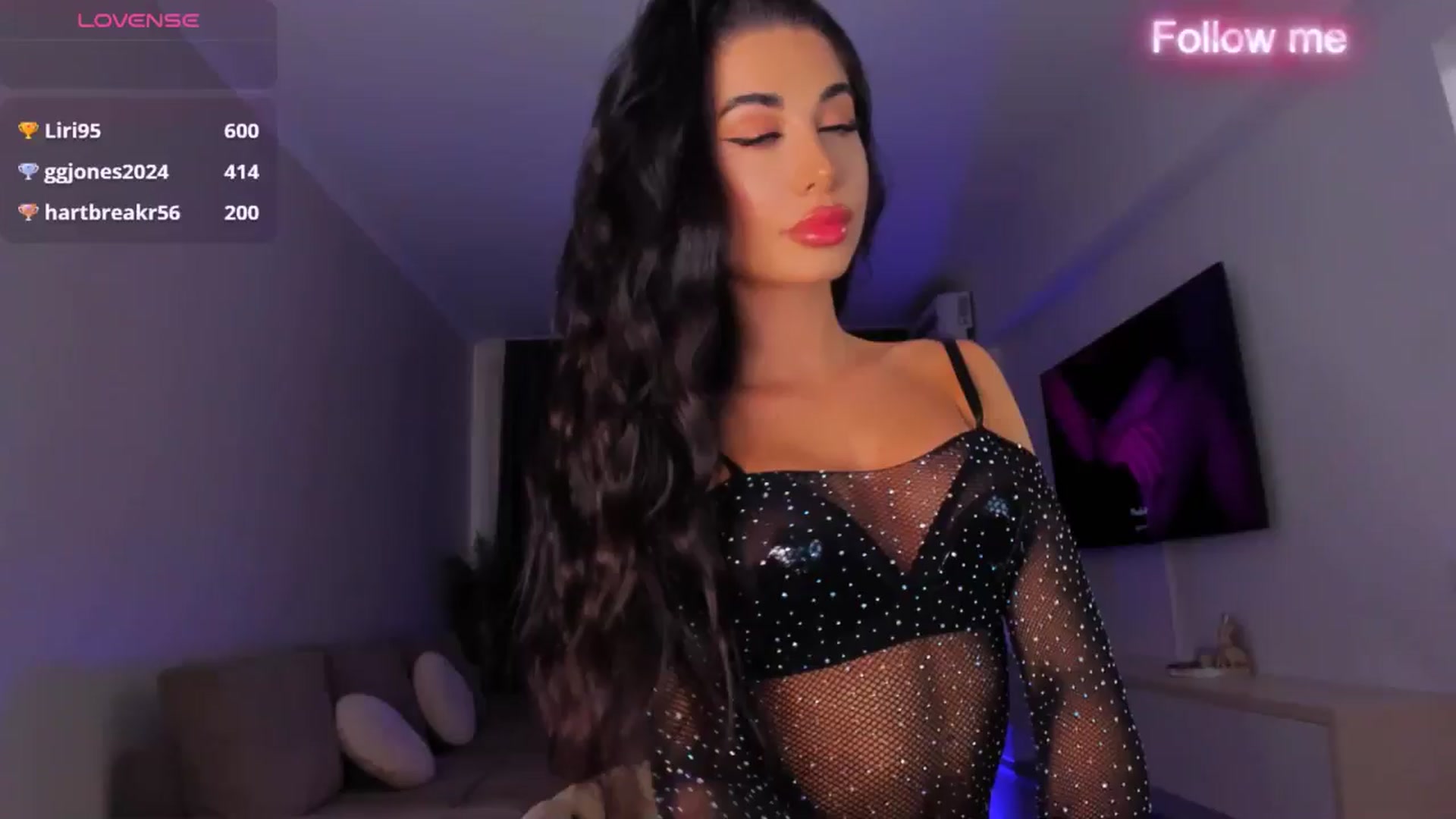 Gallery image thumbnail from QueenANNYA's myfreecams stream on, 04/07/2025, 17:34 image 1 of 20