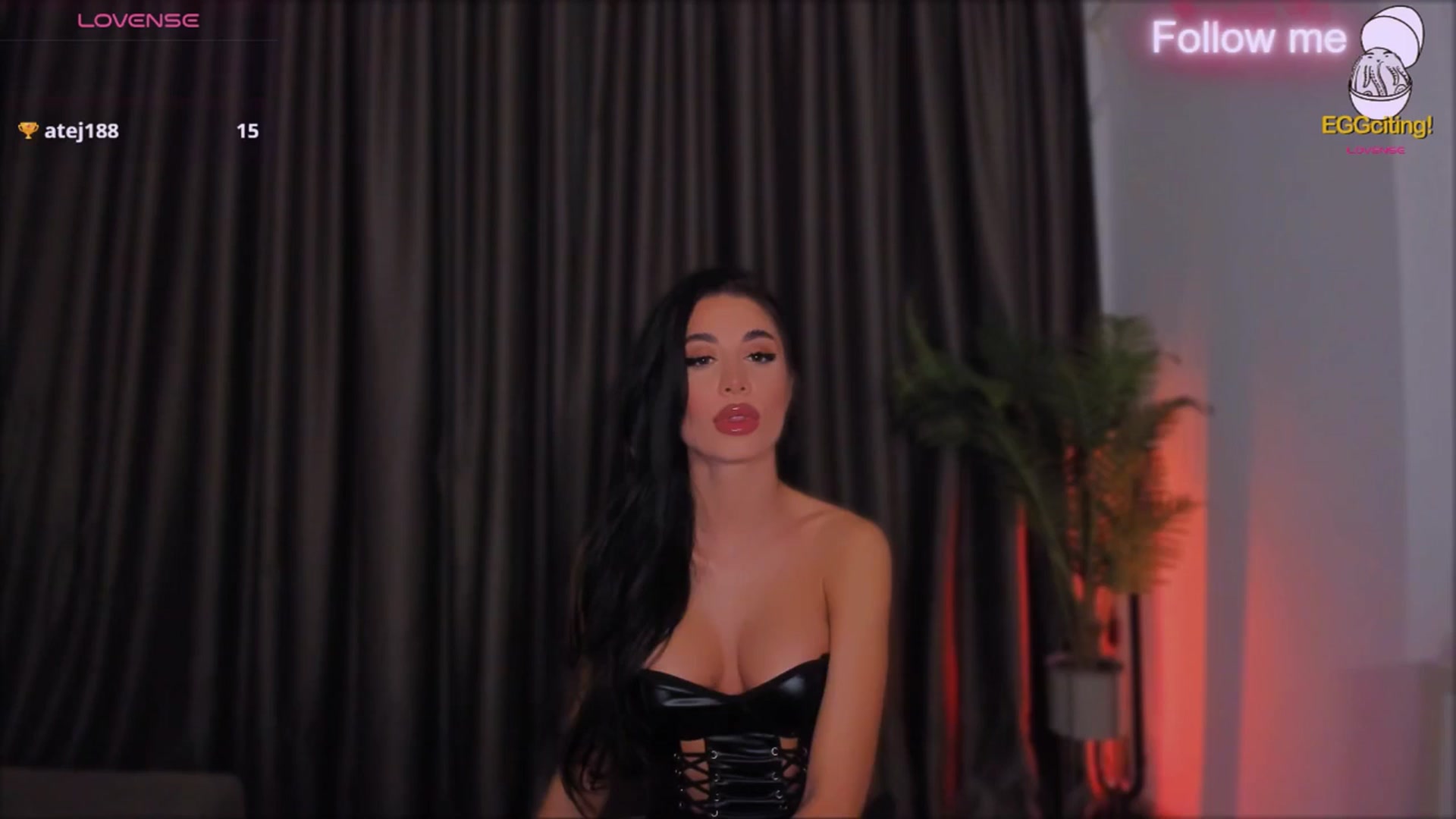 Gallery image thumbnail from QueenANNYA's myfreecams stream on, 04/19/2025, 15:48 image 17 of 20