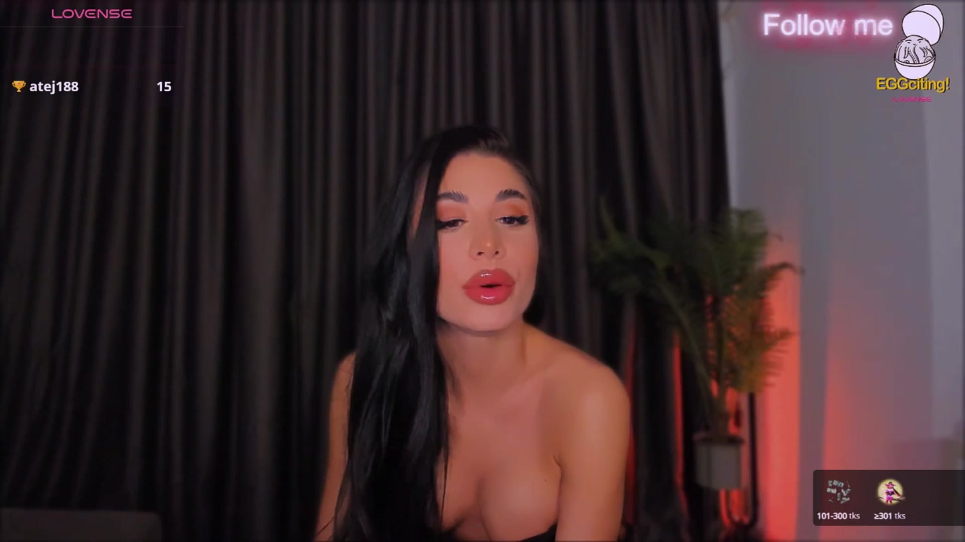 Gallery image thumbnail from QueenANNYA's myfreecams stream on, 04/19/2025, 15:48 image 16 of 20