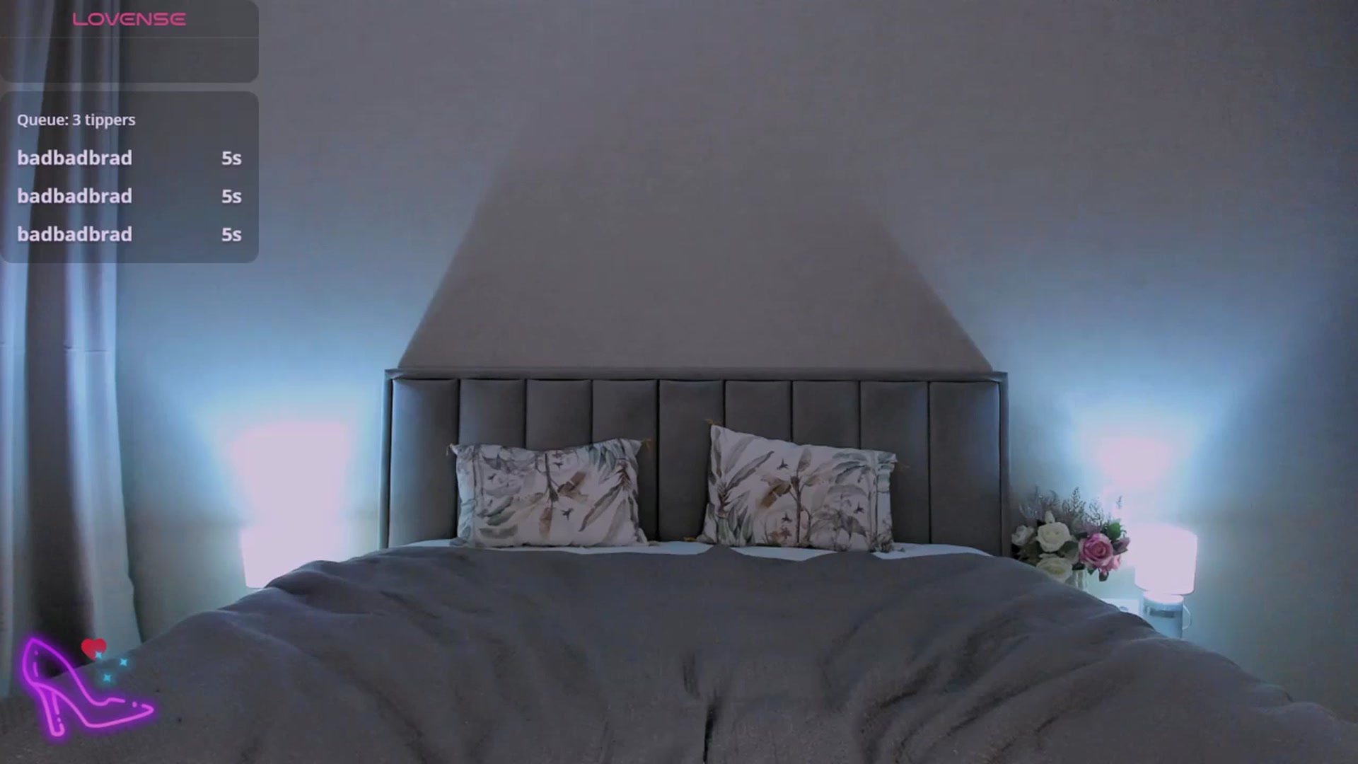 Gallery image thumbnail from QueenANNYA's myfreecams stream on, 05/28/2025, 16:24 image 13 of 20