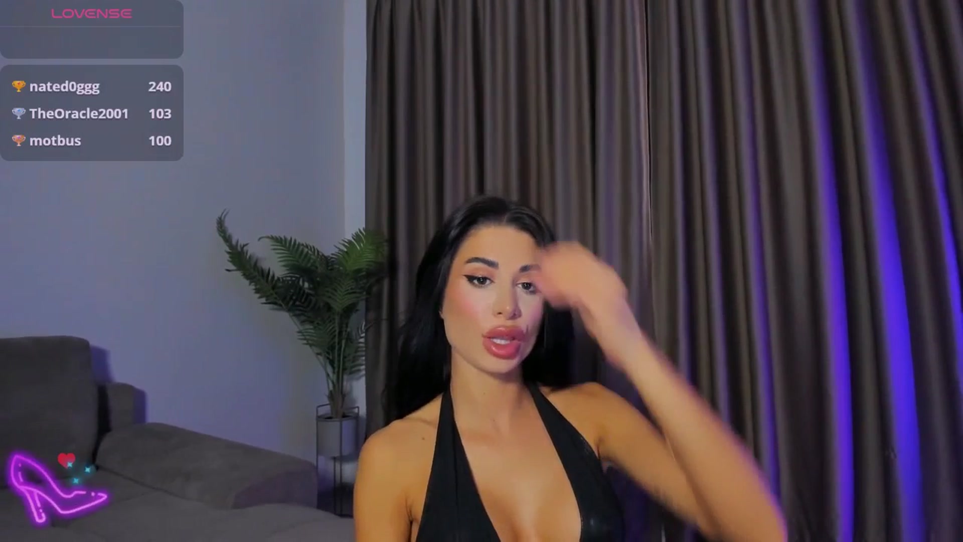 Gallery image thumbnail from QueenANNYA's myfreecams stream on, 05/30/2025, 15:19 image 19 of 20