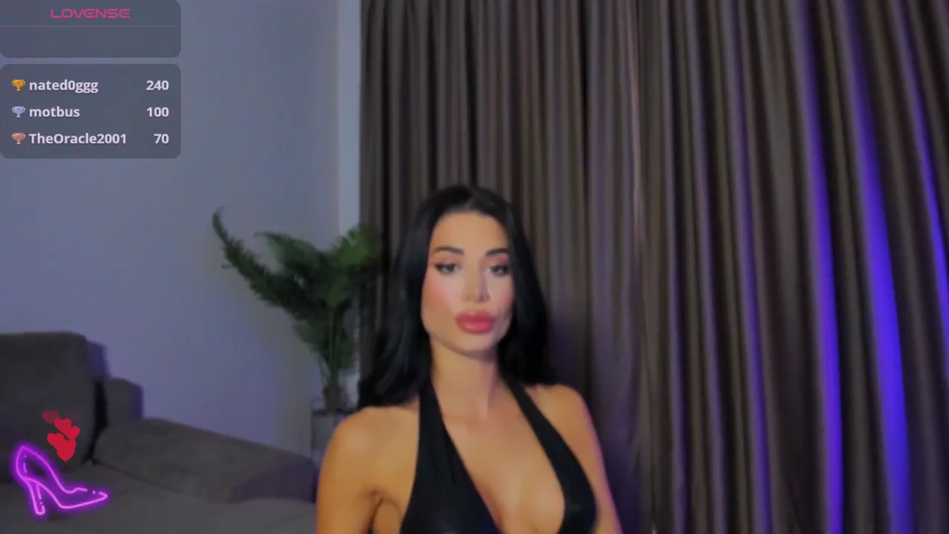 Gallery image thumbnail from QueenANNYA's myfreecams stream on, 05/30/2025, 15:19 image 17 of 20