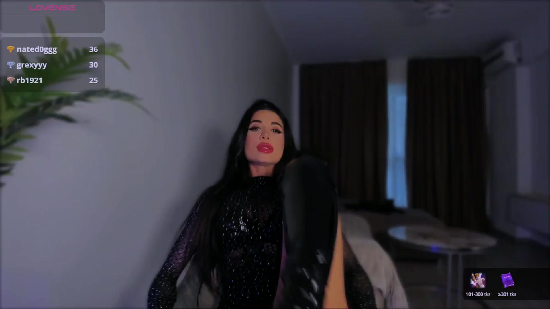 Gallery image thumbnail from QueenANNYA's myfreecams stream on, 06/05/2025, 17:38 image 1 of 20