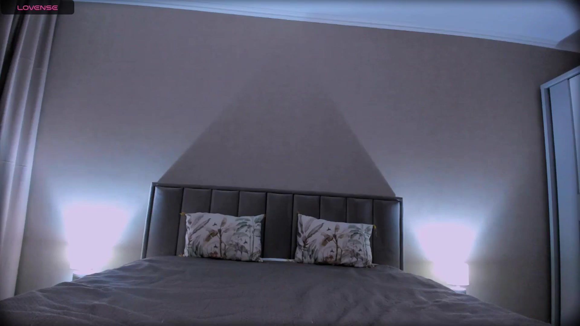 Gallery image thumbnail from QueenANNYA's myfreecams stream on, 06/18/2025, 16:03 image 6 of 20