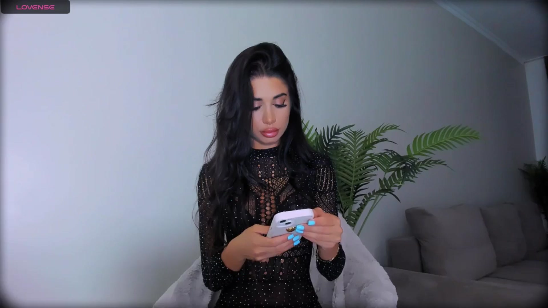Gallery image thumbnail from QueenANNYA's myfreecams stream on, 06/21/2025, 21:06 image 17 of 20