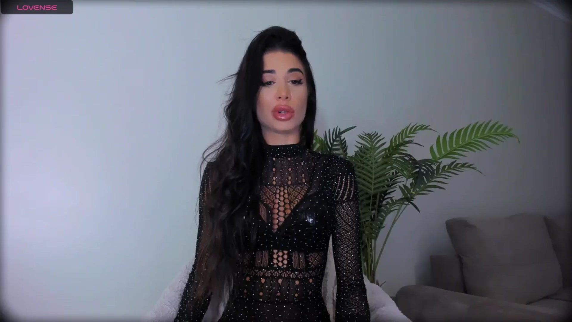 Gallery image thumbnail from QueenANNYA's myfreecams stream on, 06/21/2025, 21:06 image 5 of 20
