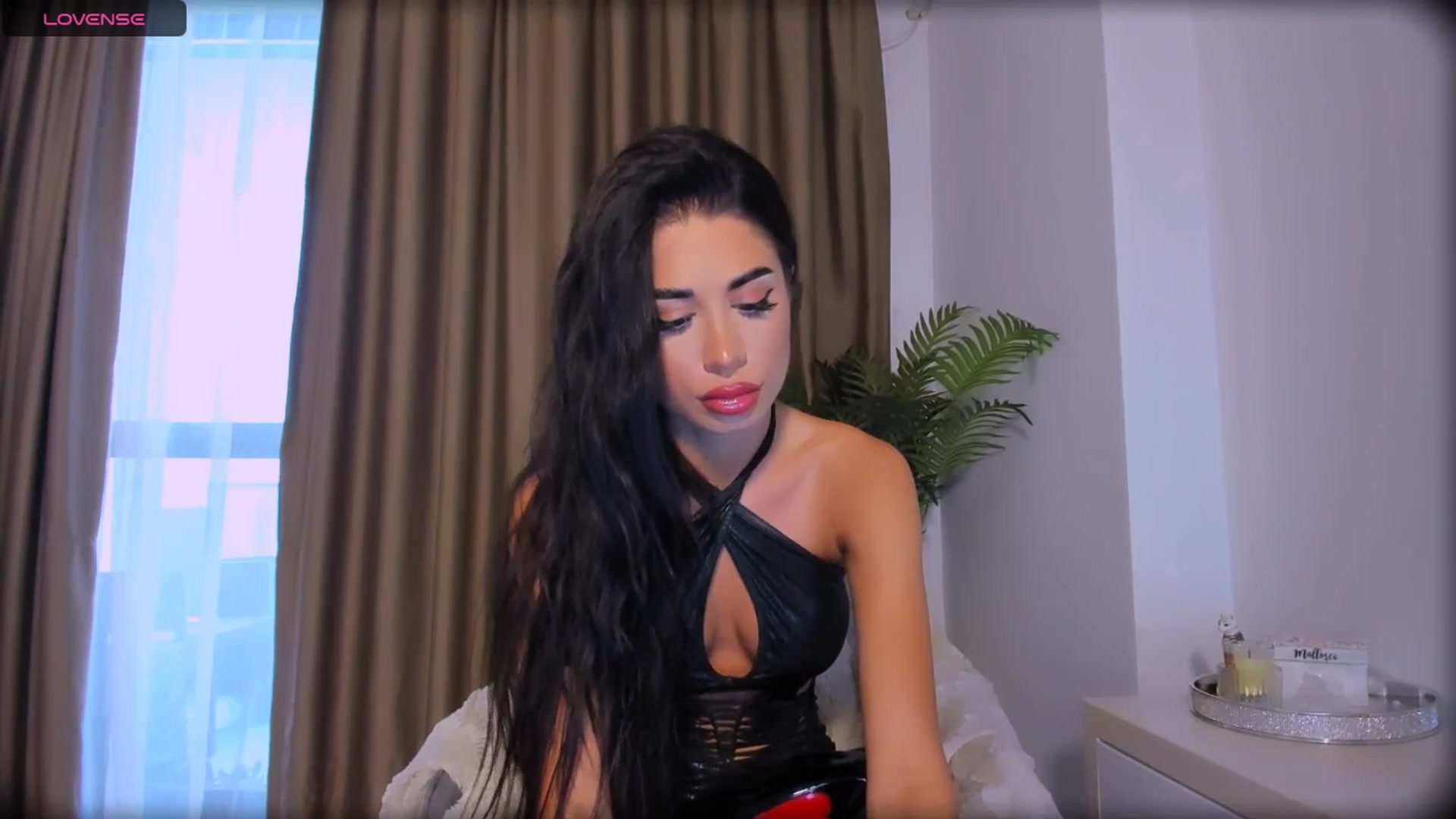Gallery image thumbnail from QueenANNYA's myfreecams stream on, 06/23/2025, 15:55 image 18 of 20