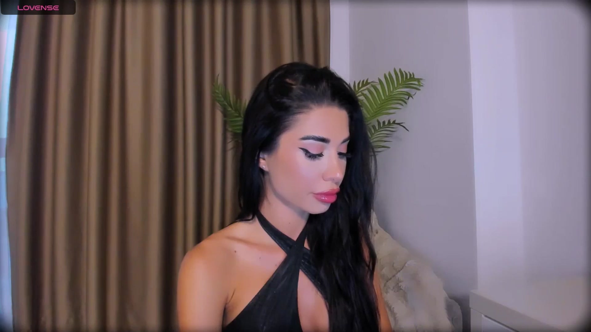 Gallery image thumbnail from QueenANNYA's myfreecams stream on, 06/23/2025, 17:05 image 14 of 20