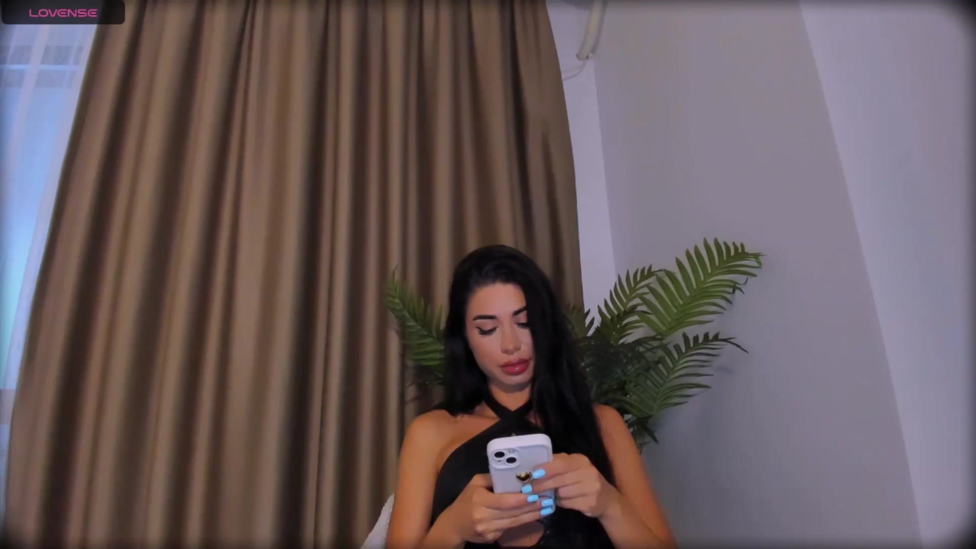 Gallery image thumbnail from QueenANNYA's myfreecams stream on, 06/23/2025, 17:59 image 8 of 20
