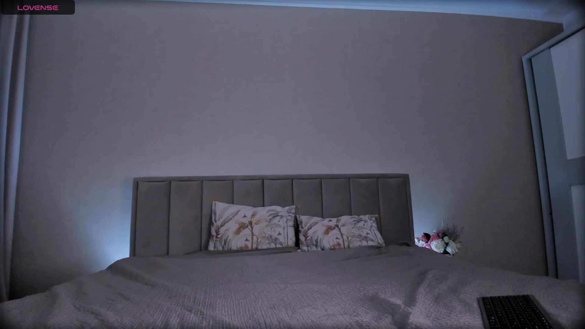 Gallery image thumbnail from QueenANNYA's myfreecams stream on, 06/26/2025, 15:47 image 3 of 20