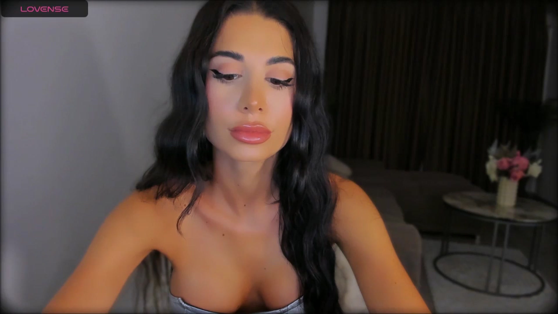 Gallery image thumbnail from QueenANNYA's myfreecams stream on, 06/28/2025, 14:42 image 14 of 20