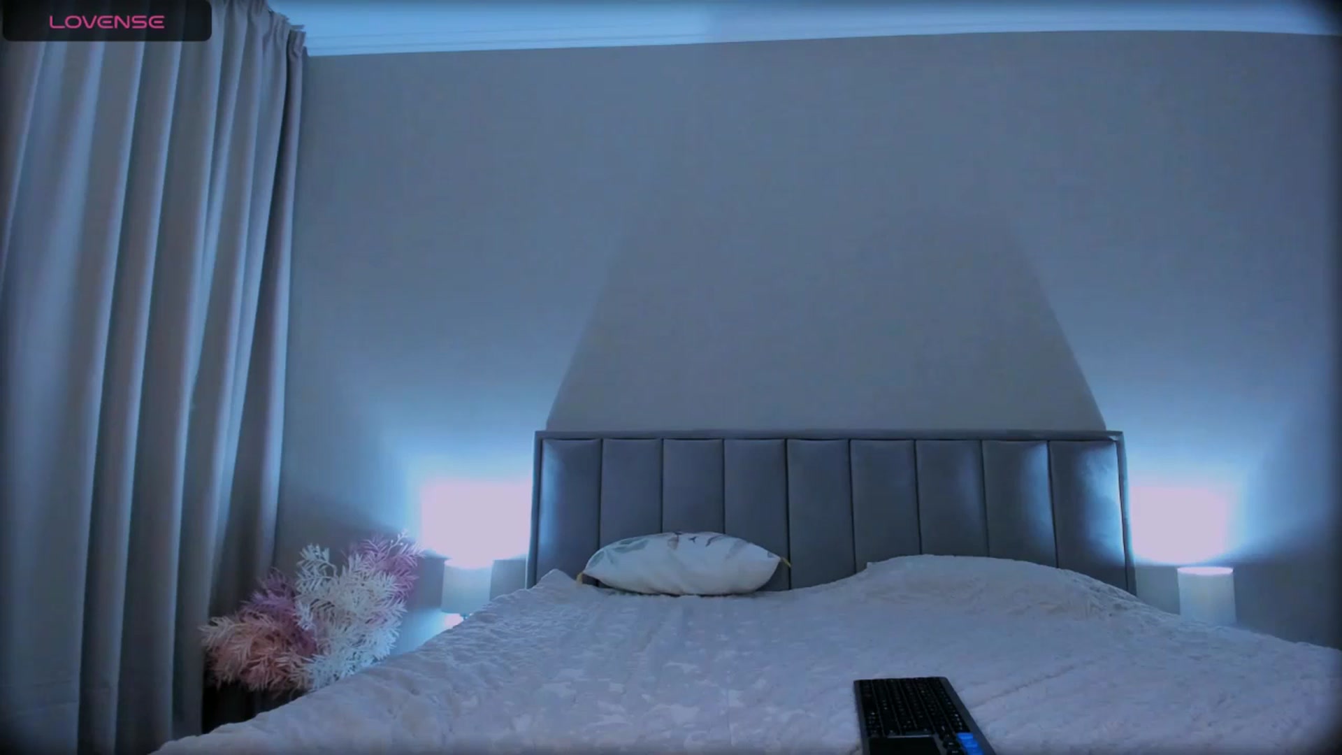 Gallery image thumbnail from QueenANNYA's myfreecams stream on, 07/24/2025, 19:01 image 7 of 20