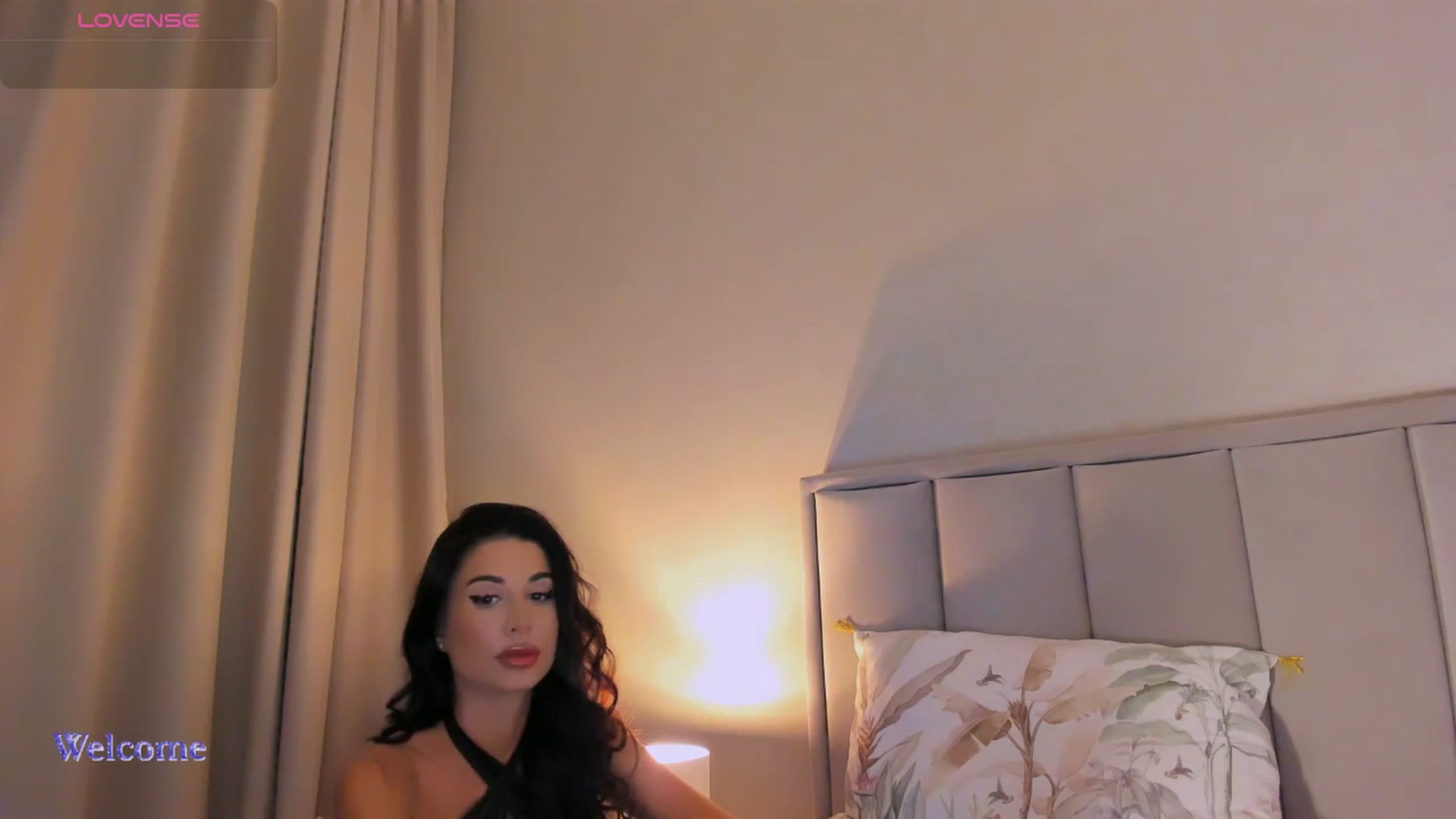 Gallery image thumbnail from QueenANNYA's myfreecams stream on, 08/04/2025, 15:35 image 9 of 20