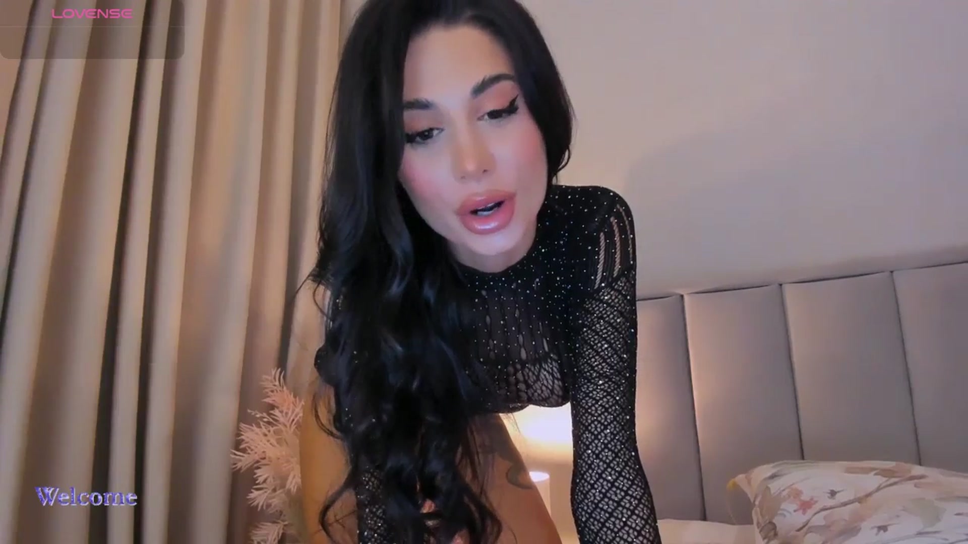 Gallery image thumbnail from QueenANNYA's myfreecams stream on, 08/08/2025, 18:12 image 6 of 20