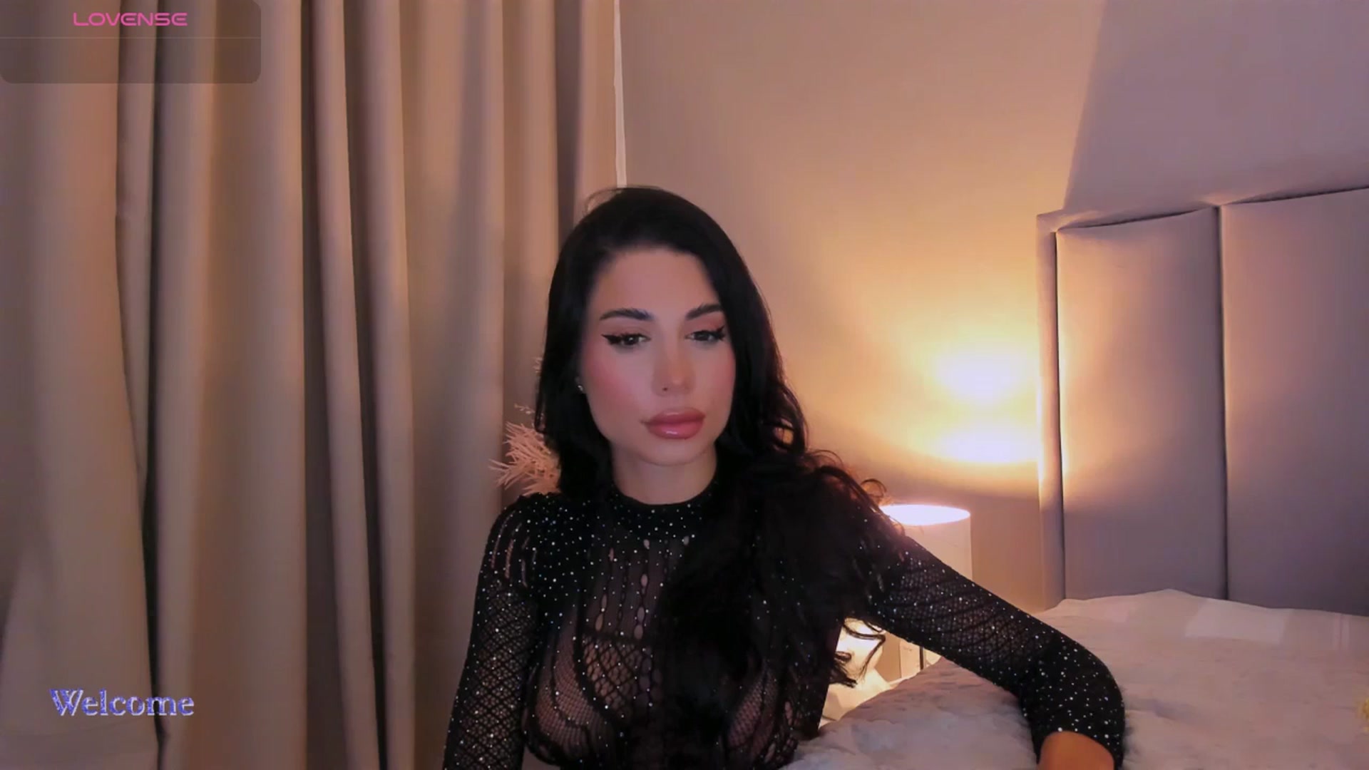 Gallery image thumbnail from QueenANNYA's myfreecams stream on, 08/08/2025, 18:50 image 17 of 20