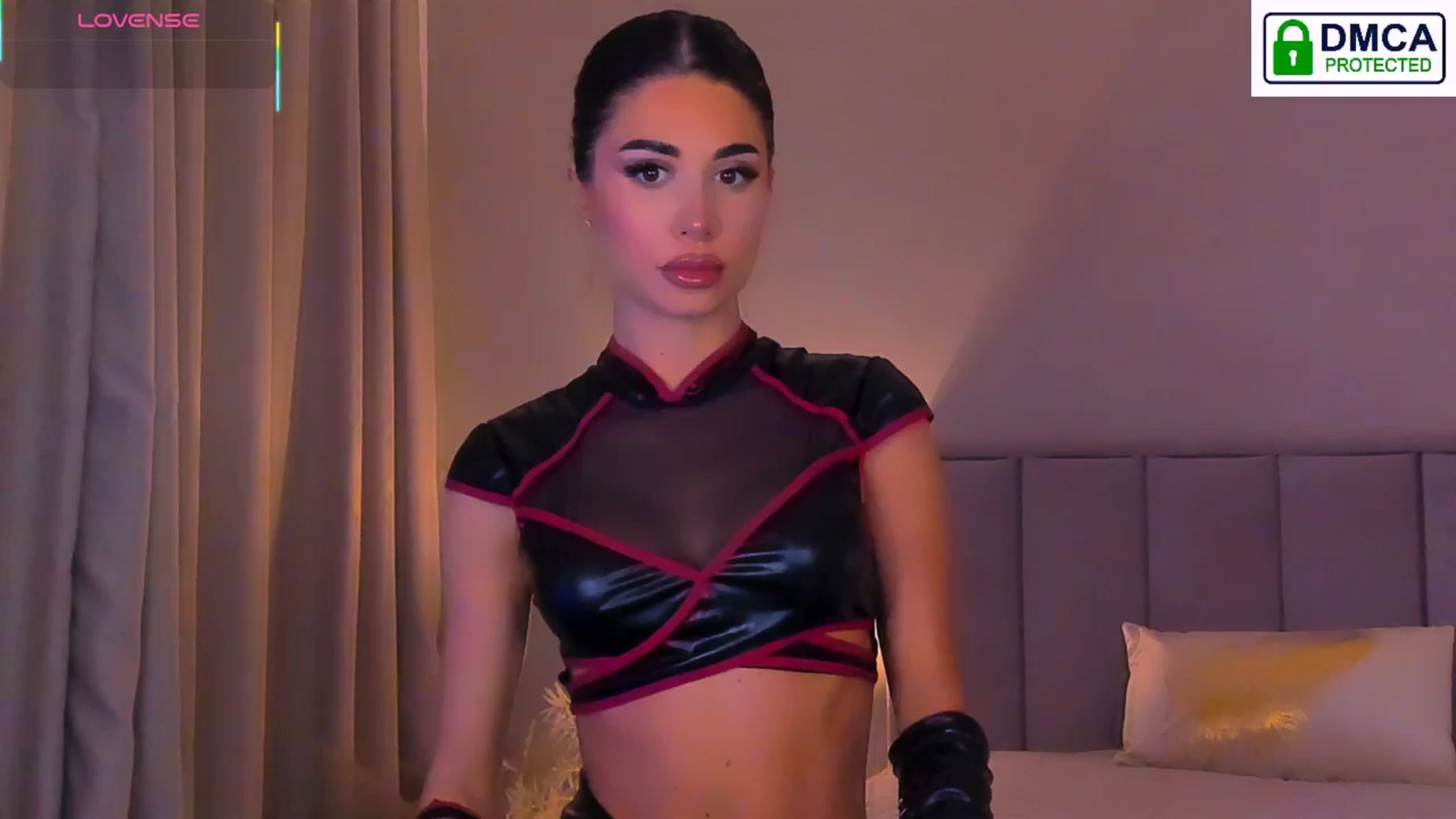 Gallery image thumbnail from QueenANNYA's myfreecams stream on, 10/31/2025, 18:43 image 16 of 20
