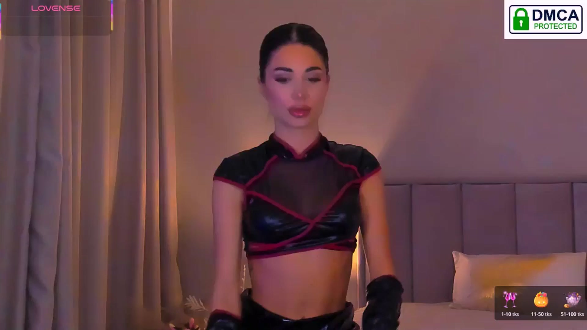 Gallery image thumbnail from QueenANNYA's myfreecams stream on, 10/31/2025, 18:43 image 8 of 20