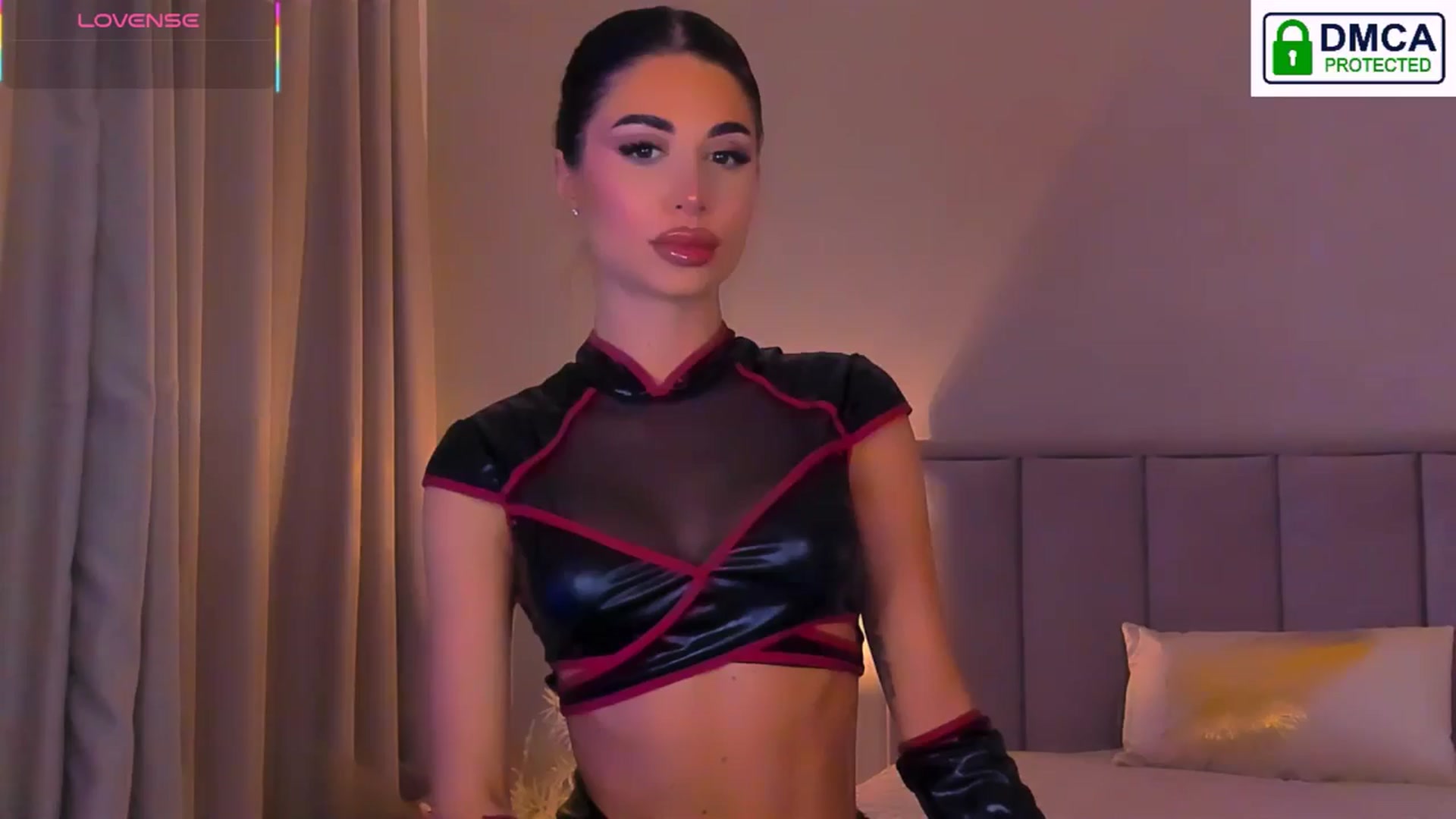 Gallery image thumbnail from QueenANNYA's myfreecams stream on, 10/31/2025, 18:43 image 12 of 20