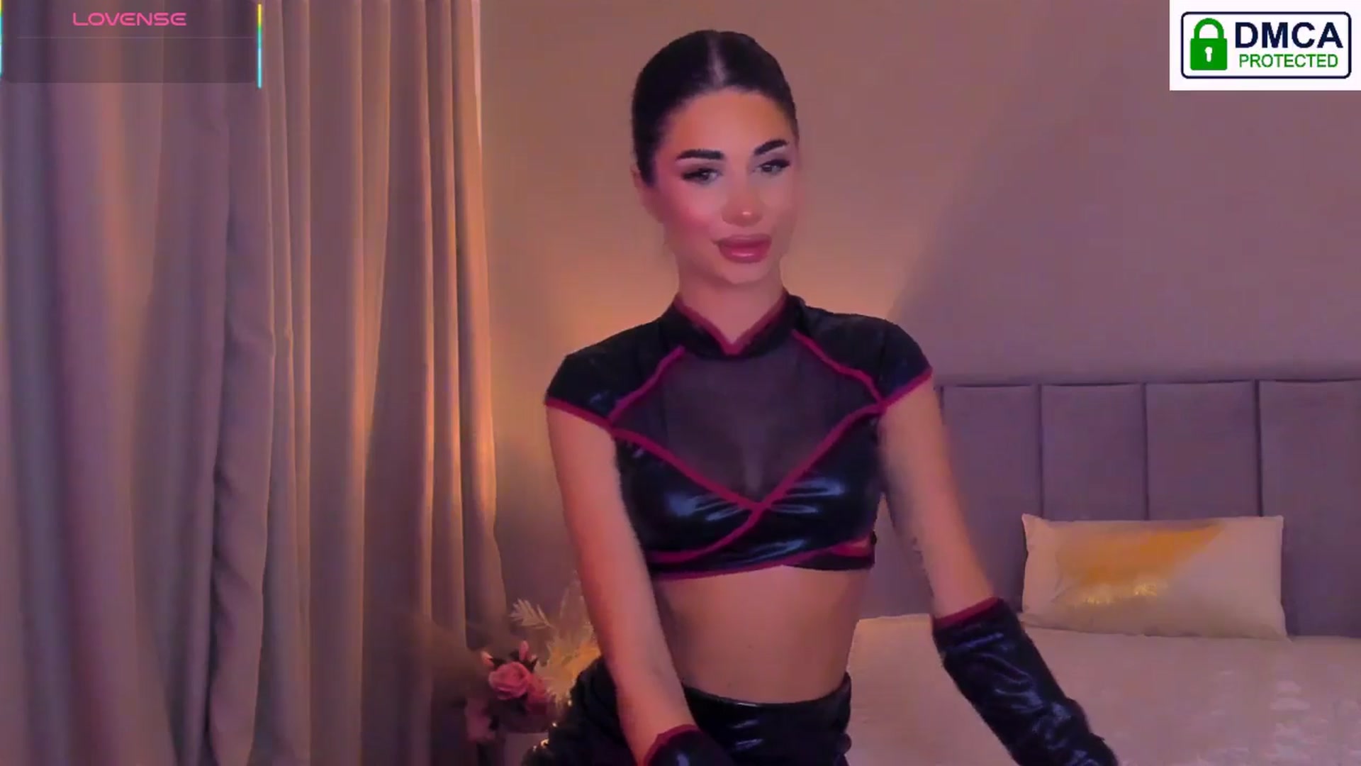 Gallery image thumbnail from QueenANNYA's myfreecams stream on, 10/31/2025, 19:55 image 7 of 20