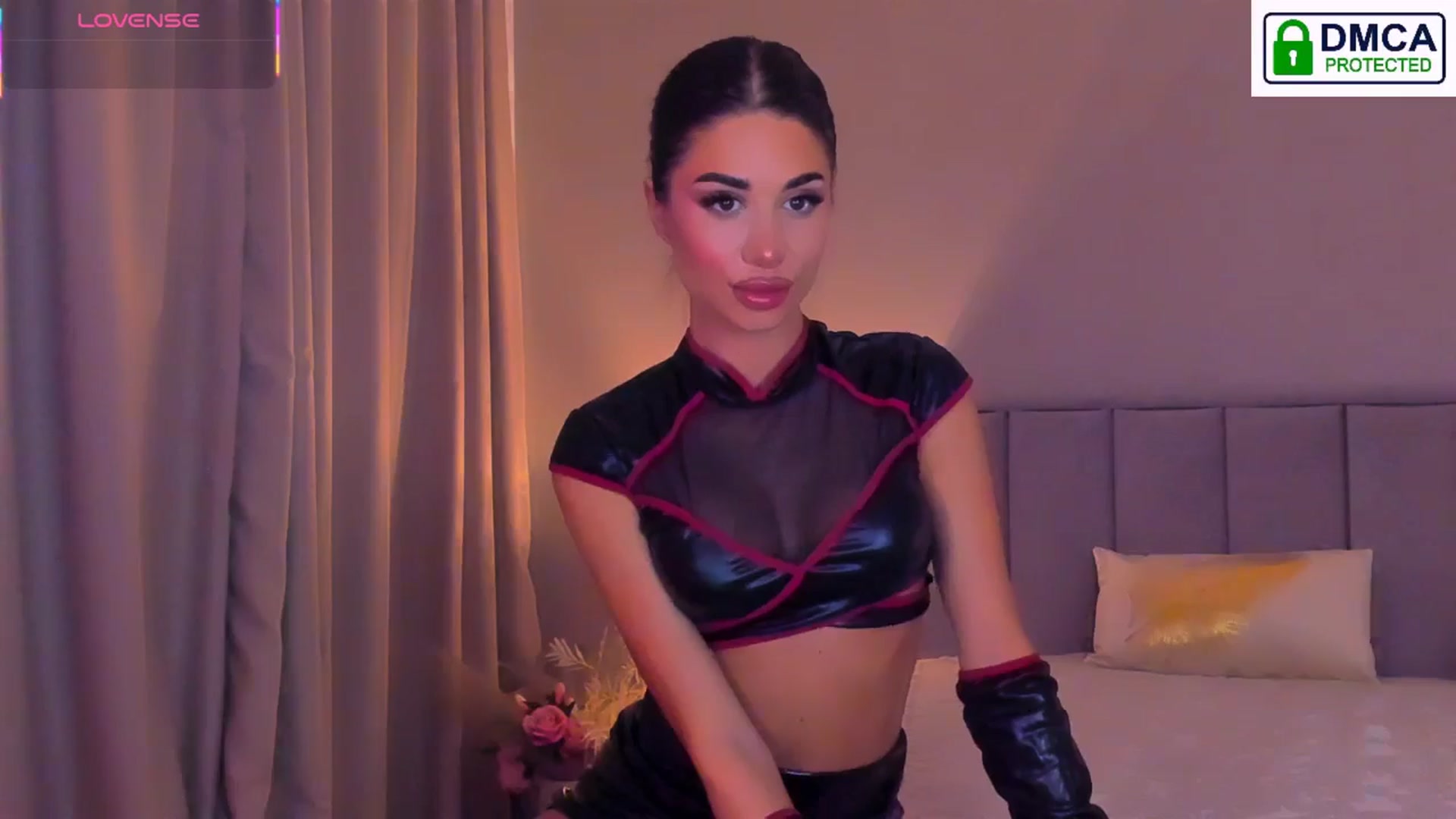 Gallery image thumbnail from QueenANNYA's myfreecams stream on, 10/31/2025, 19:55 image 8 of 20