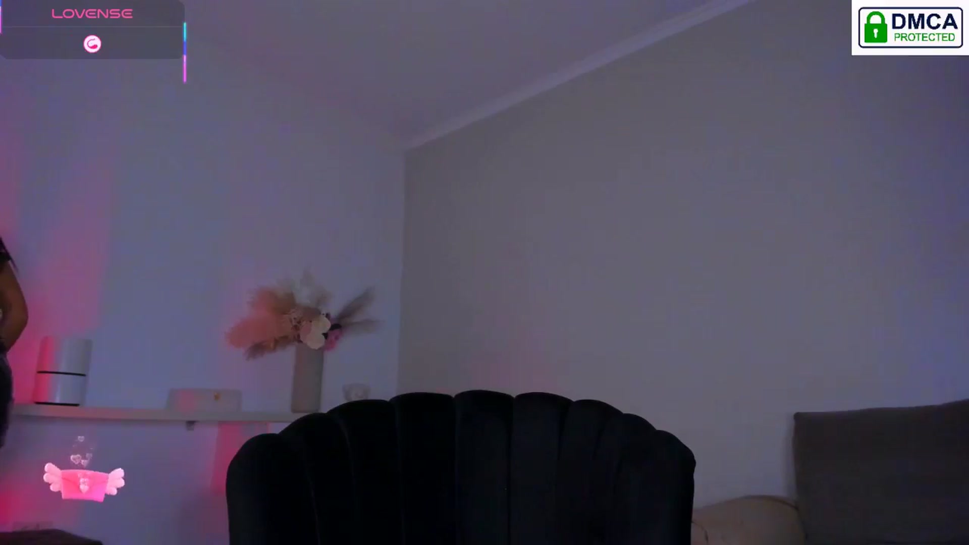 Gallery image thumbnail from QueenANNYA's myfreecams stream on, 11/06/2025, 19:42 image 4 of 20
