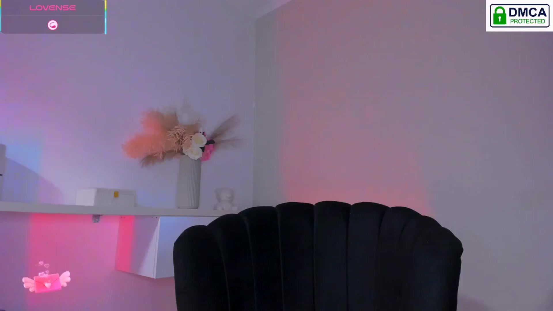 Gallery image thumbnail from QueenANNYA's myfreecams stream on, 11/06/2025, 20:16 image 11 of 20