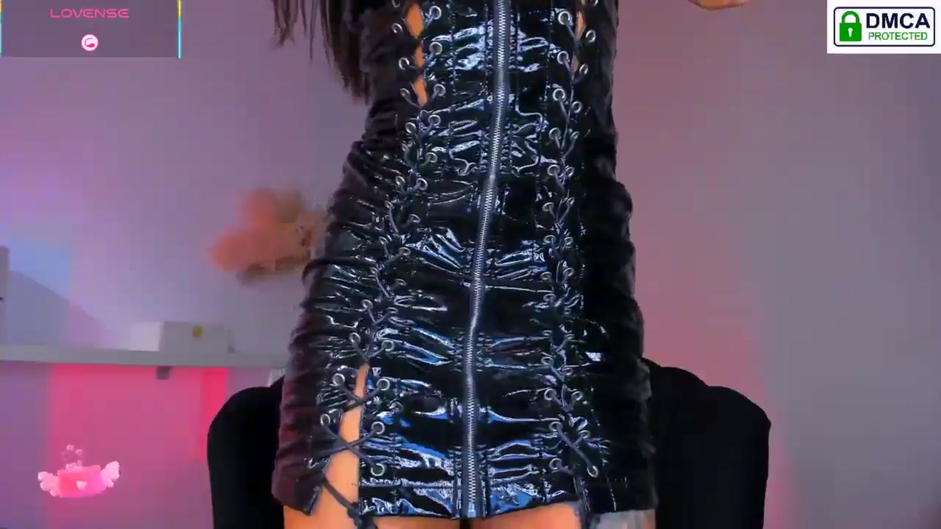 Gallery image thumbnail from QueenANNYA's myfreecams stream on, 11/06/2025, 20:16 image 18 of 20