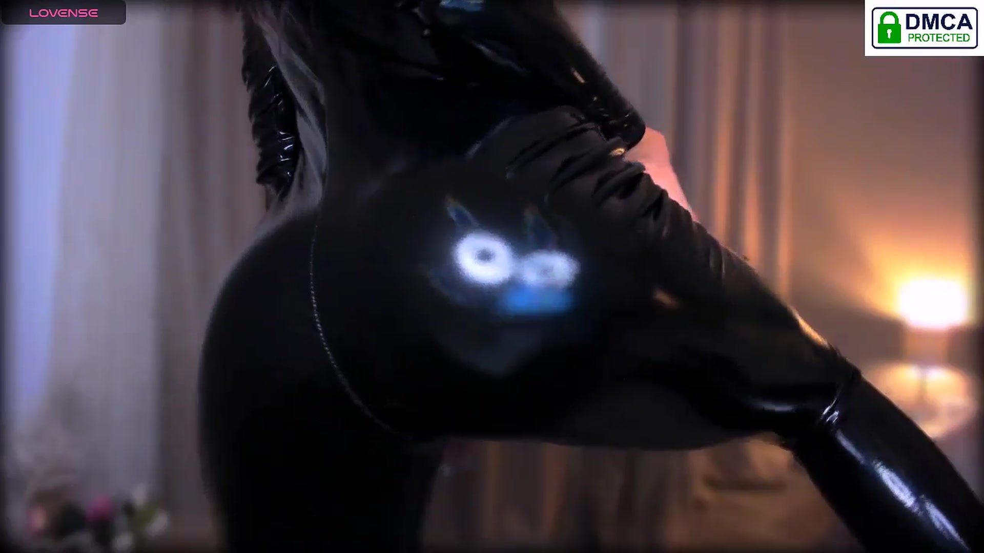 Gallery image thumbnail from QueenANNYA's myfreecams stream on, 11/12/2025, 18:24 image 17 of 20