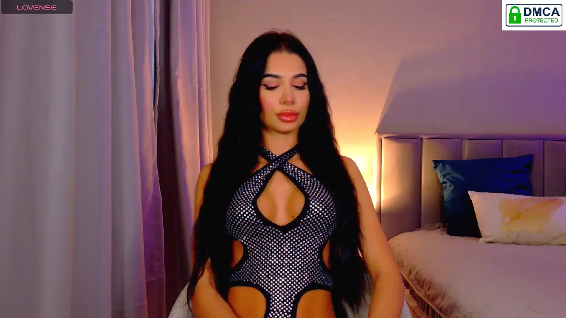 Gallery image thumbnail from QueenANNYA's myfreecams stream on, 12/10/2025, 20:20 image 5 of 20