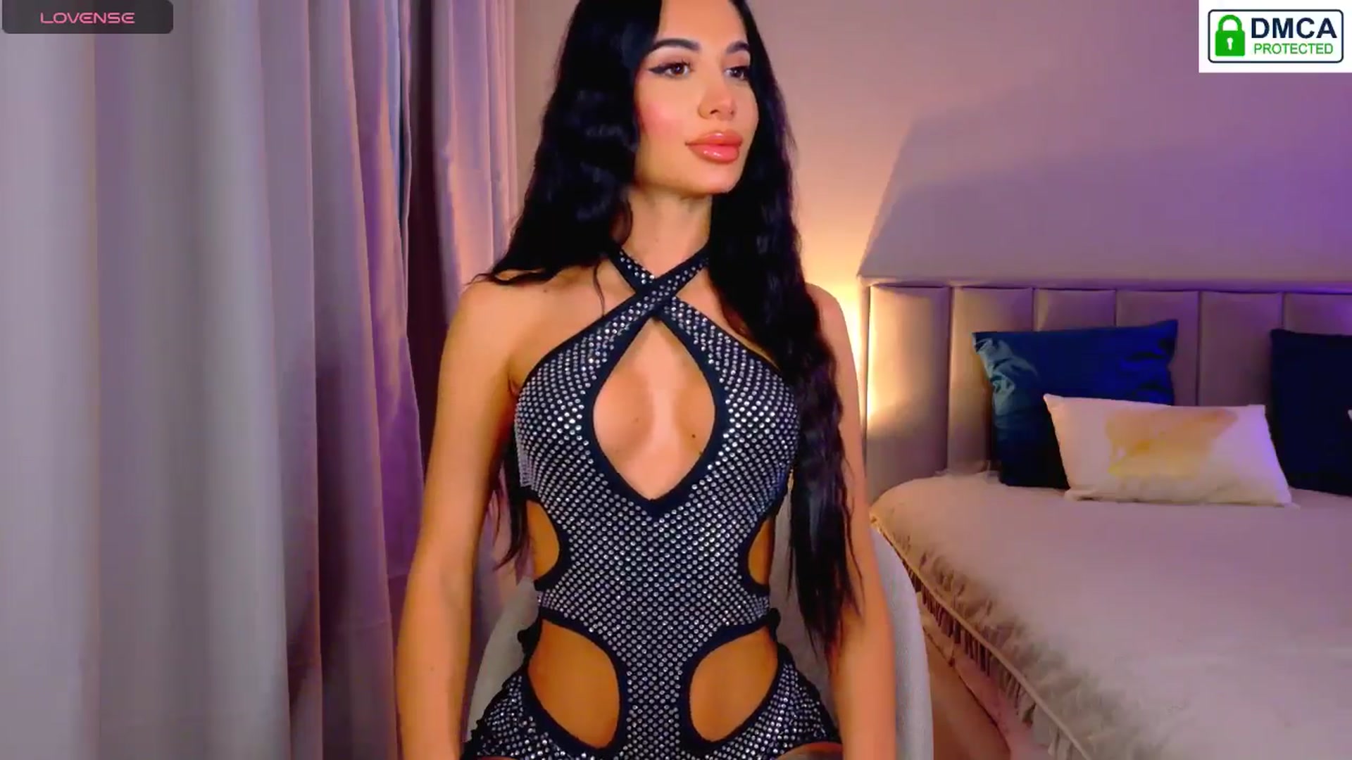 Gallery image thumbnail from QueenANNYA's myfreecams stream on, 12/10/2025, 20:20 image 10 of 20