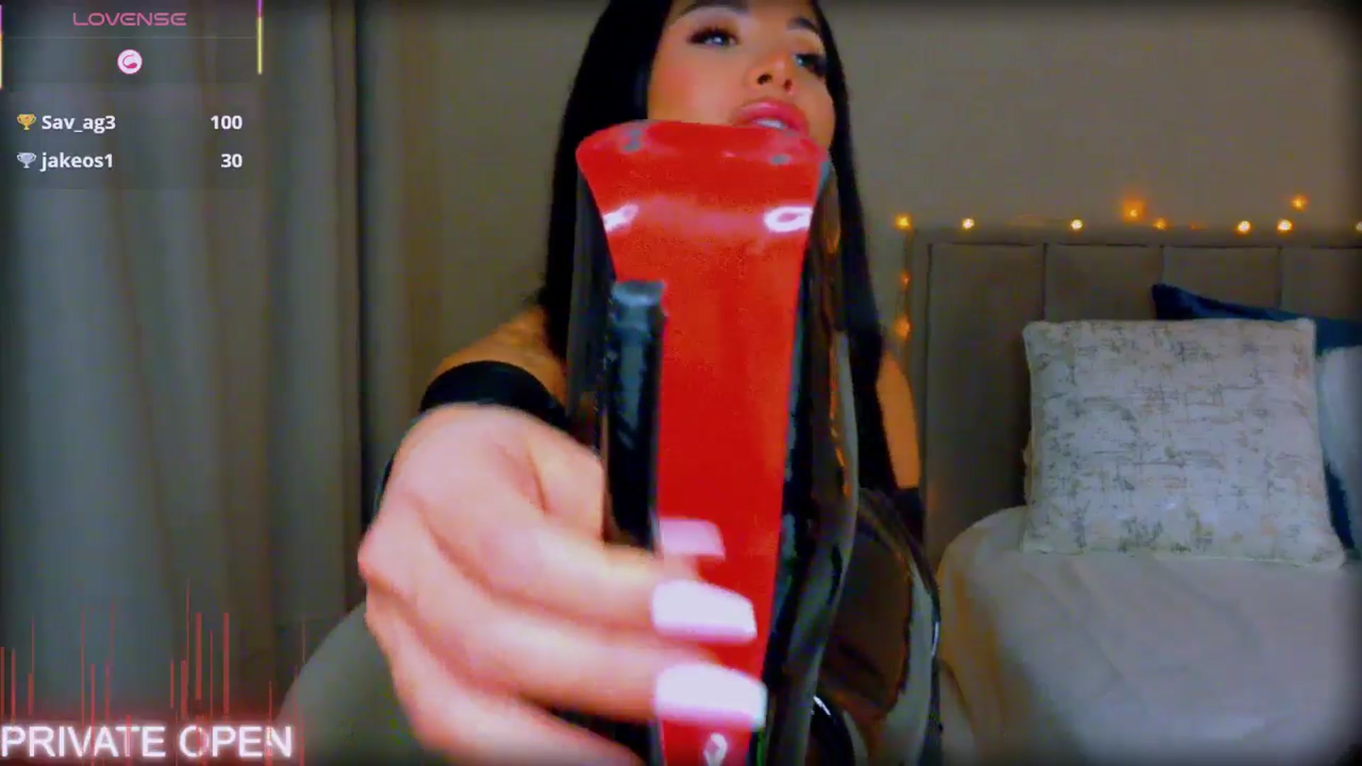 Gallery image thumbnail from QueenANNYA's myfreecams stream on, 12/19/2025, 17:48 image 10 of 20