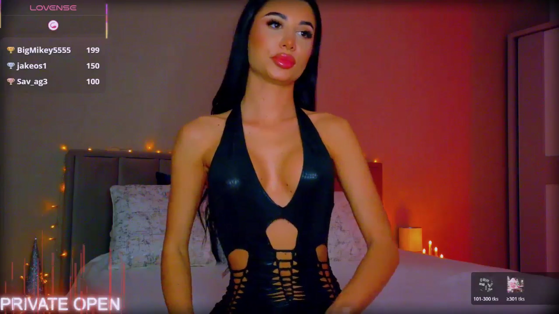 Gallery image thumbnail from QueenANNYA's myfreecams stream on, 12/19/2025, 19:01 image 3 of 20