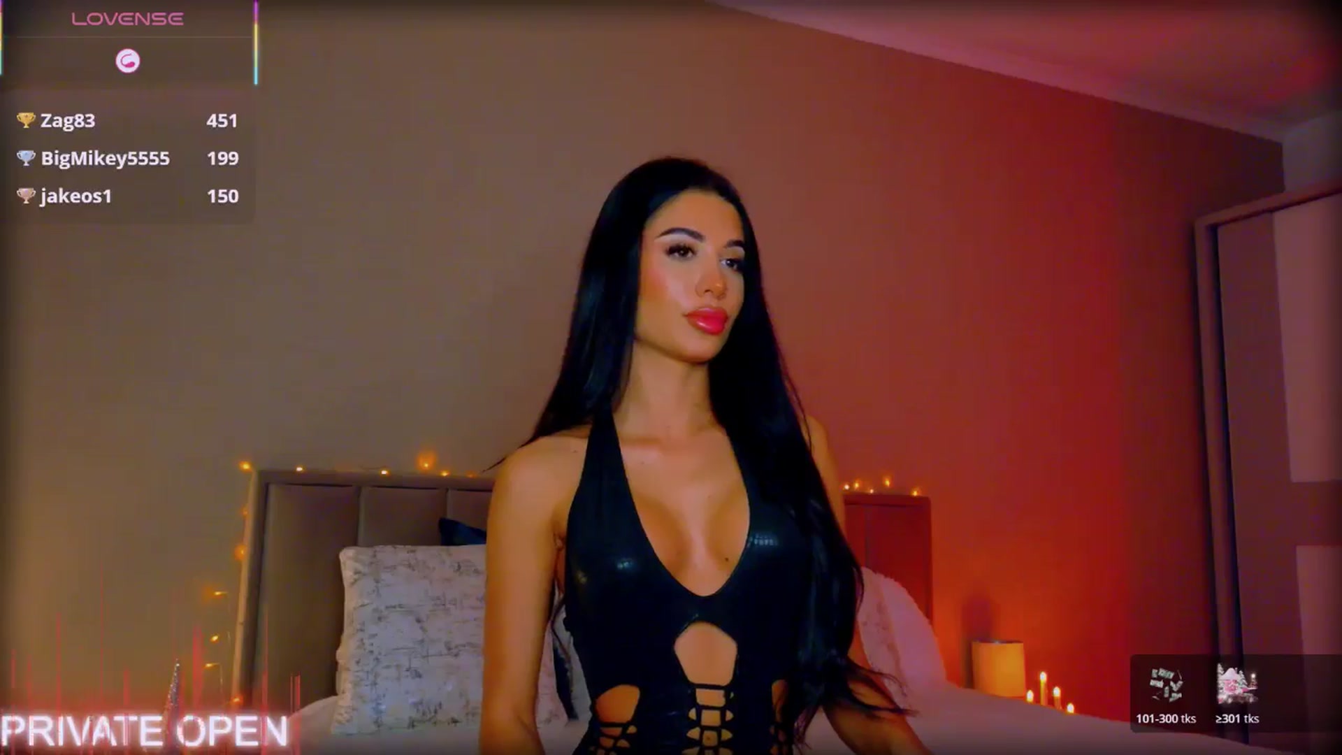Gallery image thumbnail from QueenANNYA's myfreecams stream on, 12/19/2025, 19:01 image 13 of 20