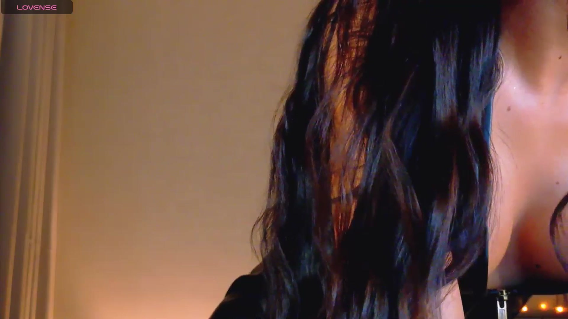 Gallery image thumbnail from QueenANNYA's myfreecams stream on, 01/05/2026, 16:20 image 8 of 20