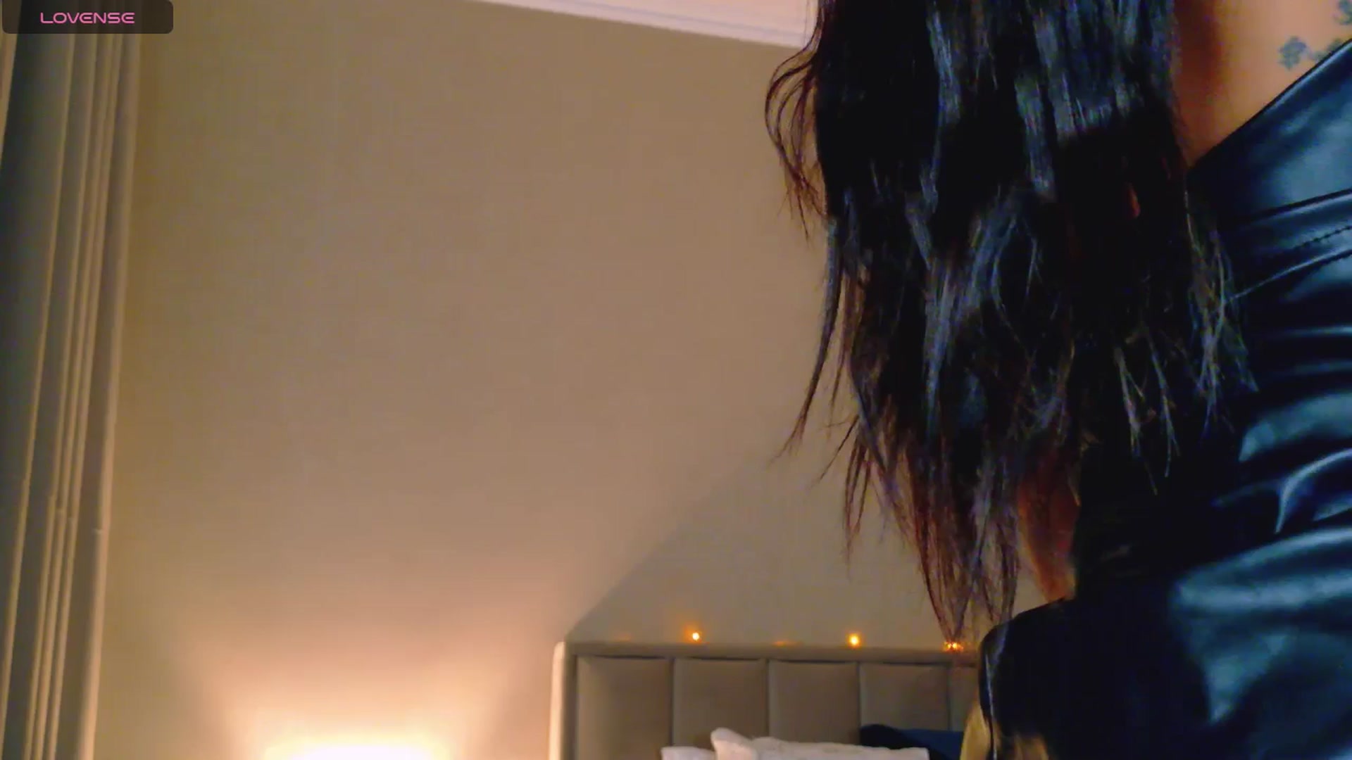 Gallery image thumbnail from QueenANNYA's myfreecams stream on, 01/05/2026, 16:20 image 19 of 20