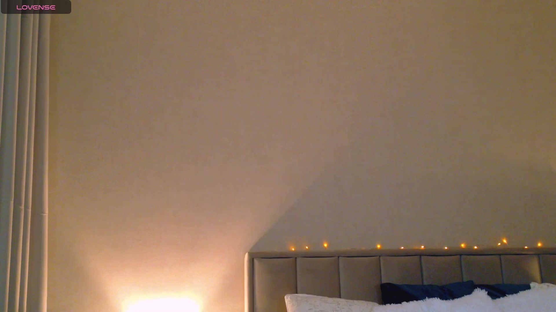 Gallery image thumbnail from QueenANNYA's myfreecams stream on, 01/05/2026, 18:57 image 3 of 20